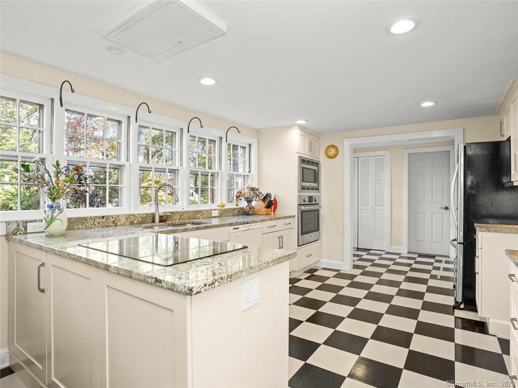 31 Laurel Road
