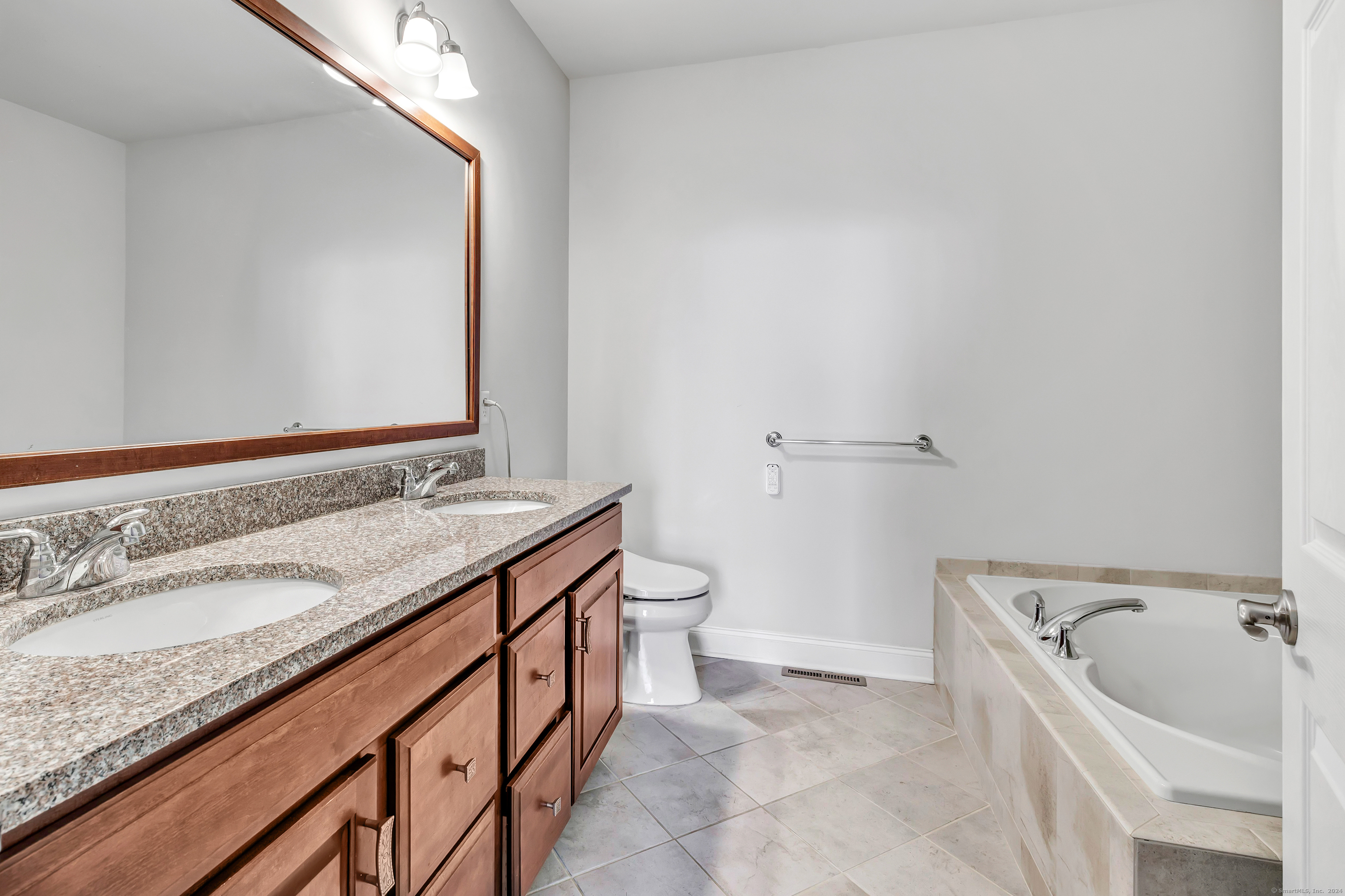 25 Hunting Ridge Lane 25