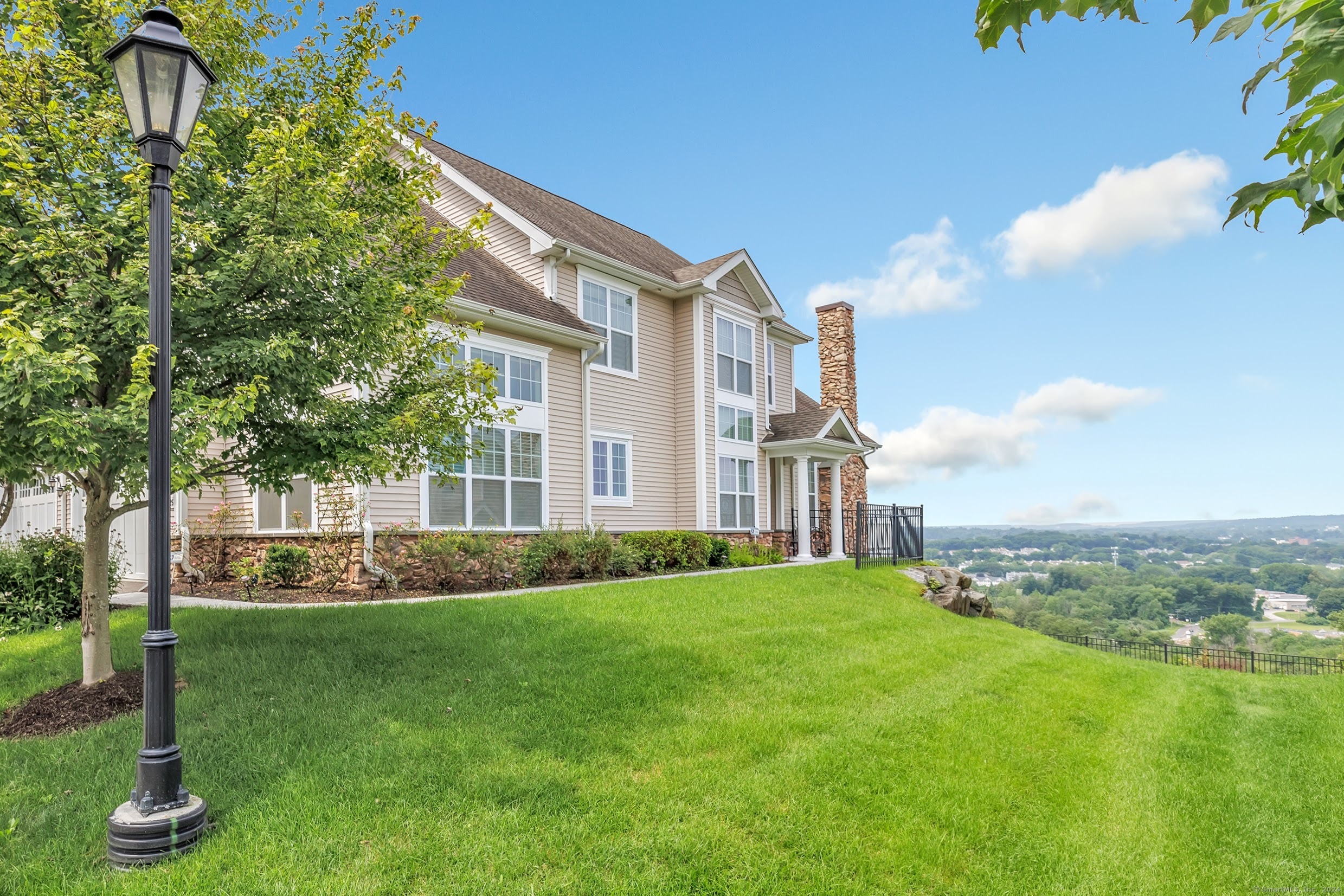 25 Hunting Ridge Lane 25
