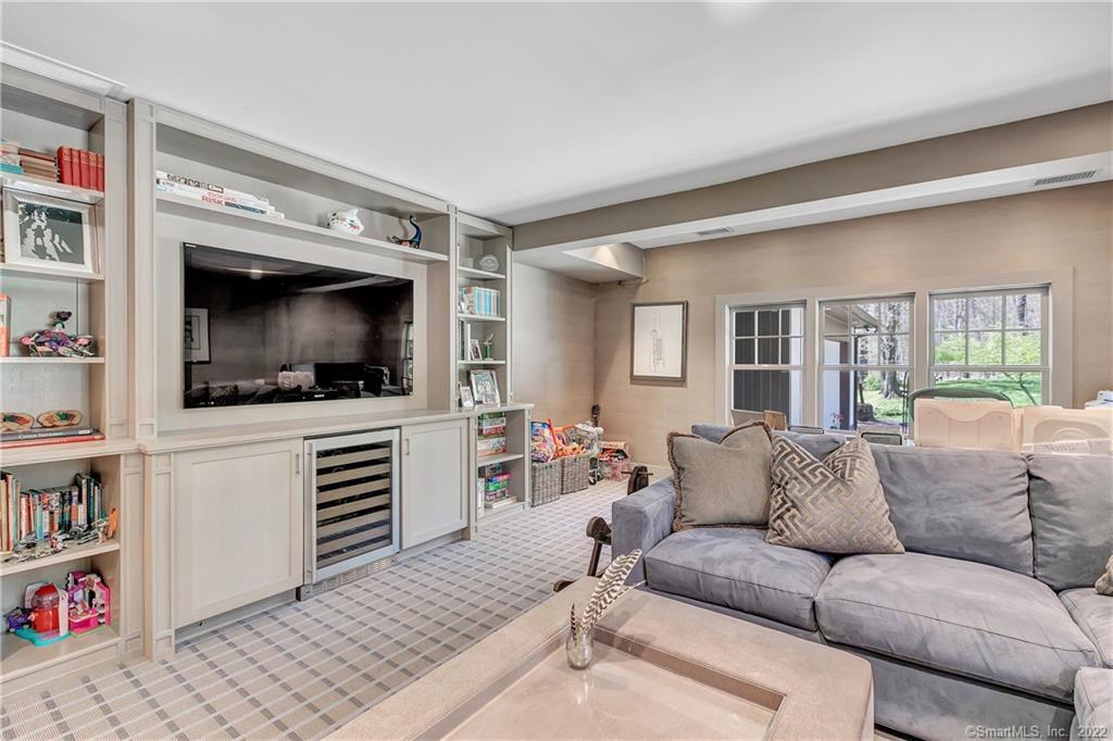 12 Iron Gate Hill