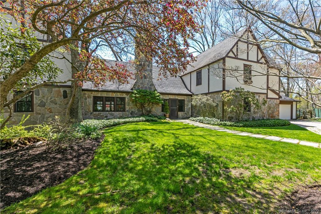 12 Iron Gate Hill