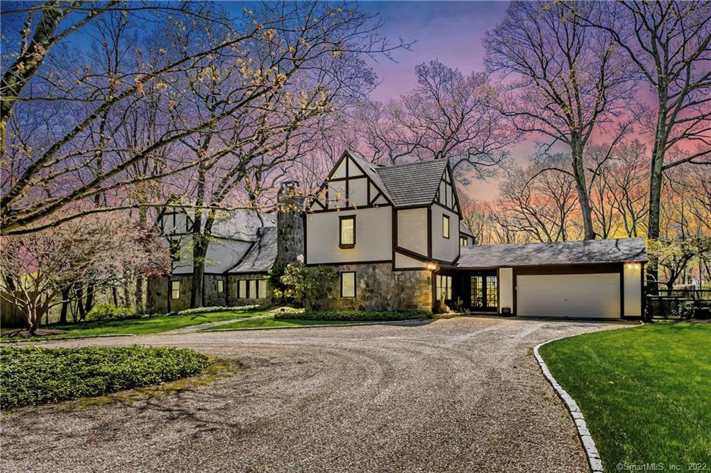 12 Iron Gate Hill