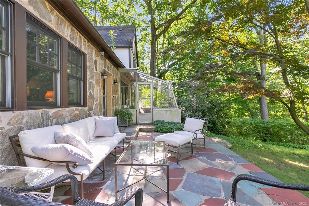 12 Iron Gate Hill