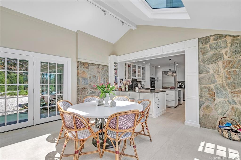 12 Iron Gate Hill