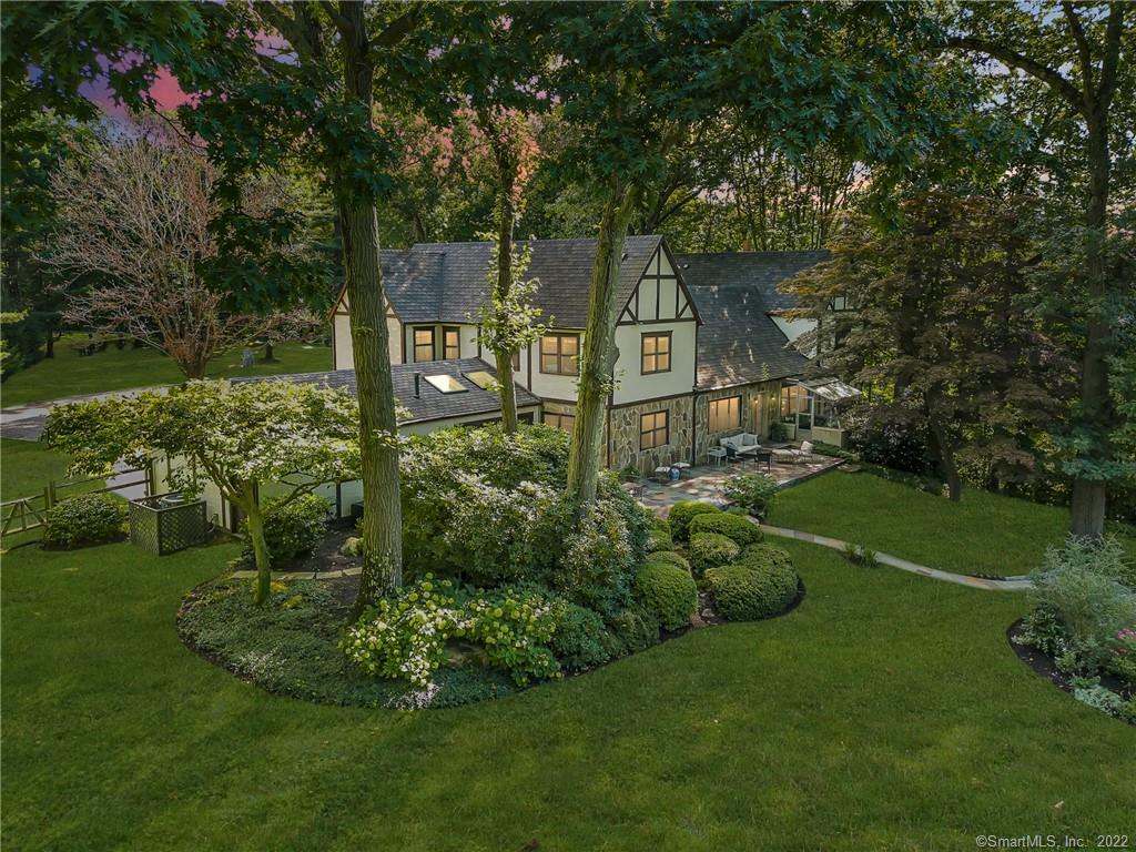 12 Iron Gate Hill