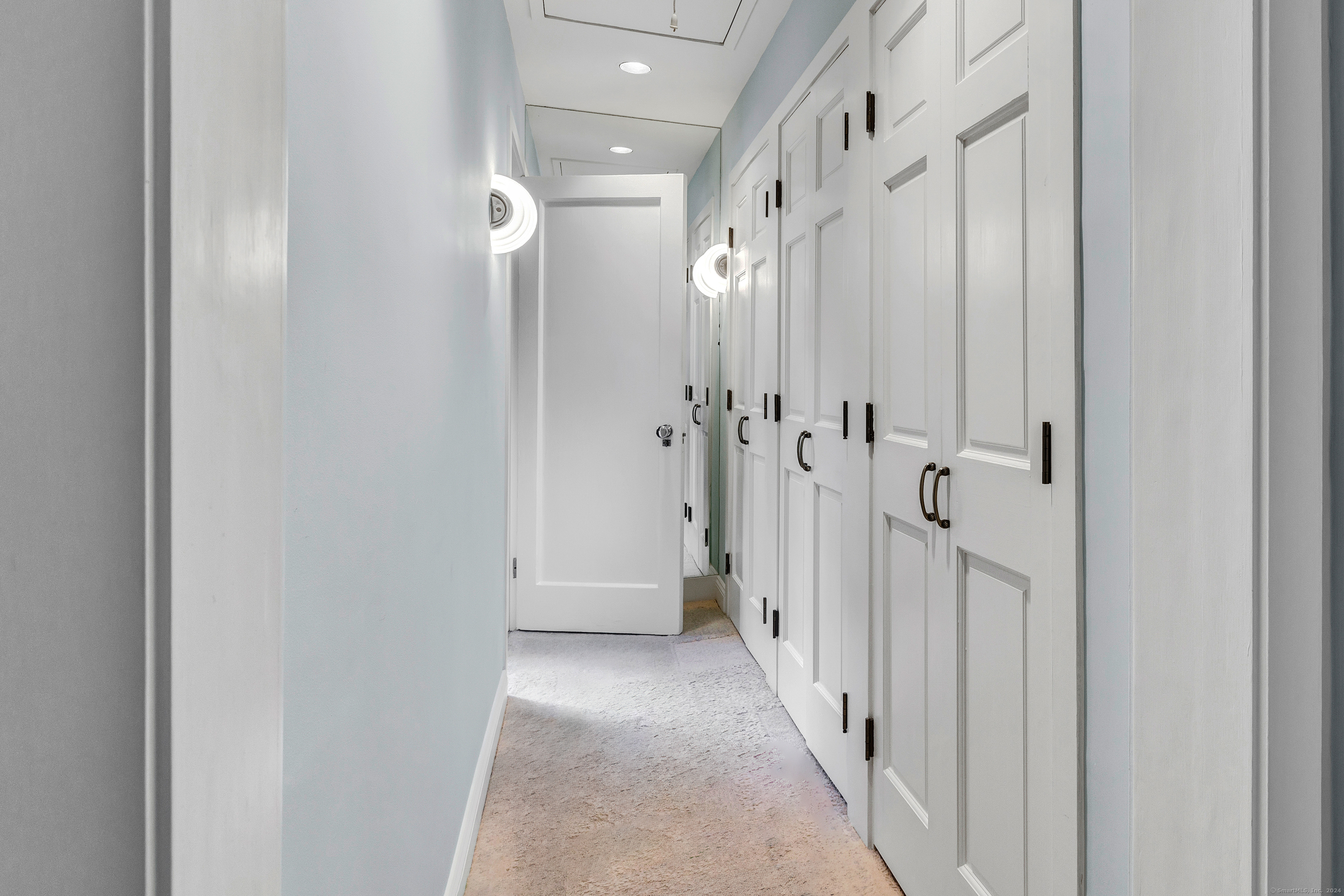 12 Iron Gate Hill