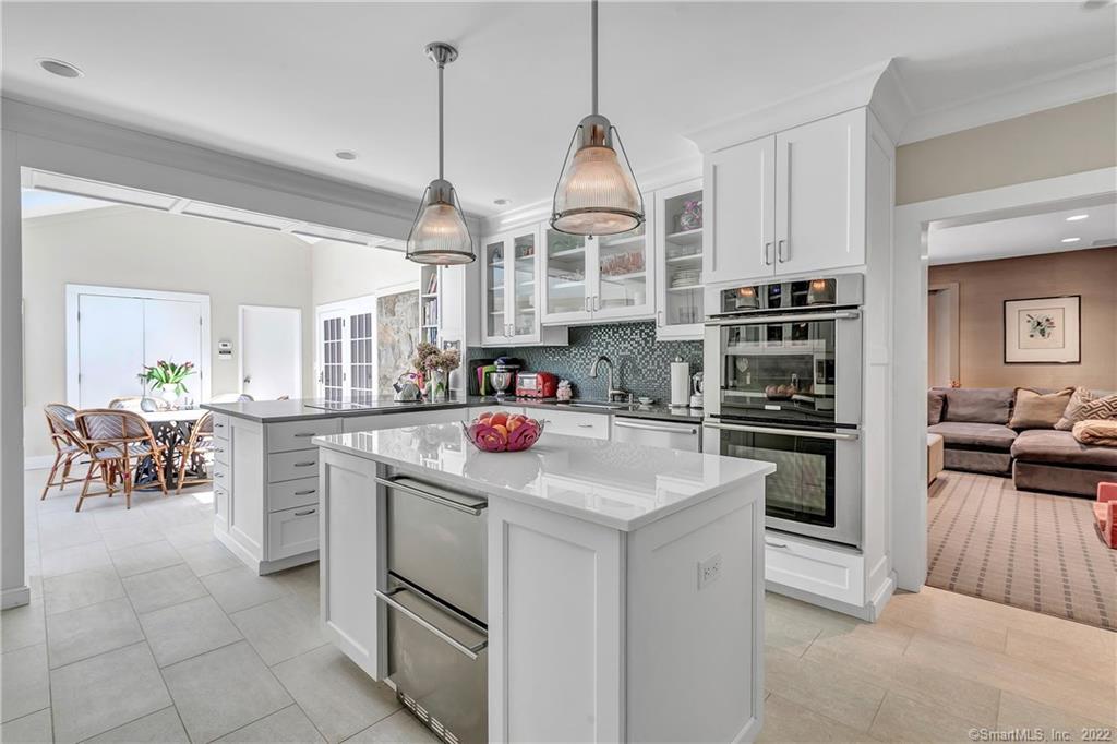 12 Iron Gate Hill