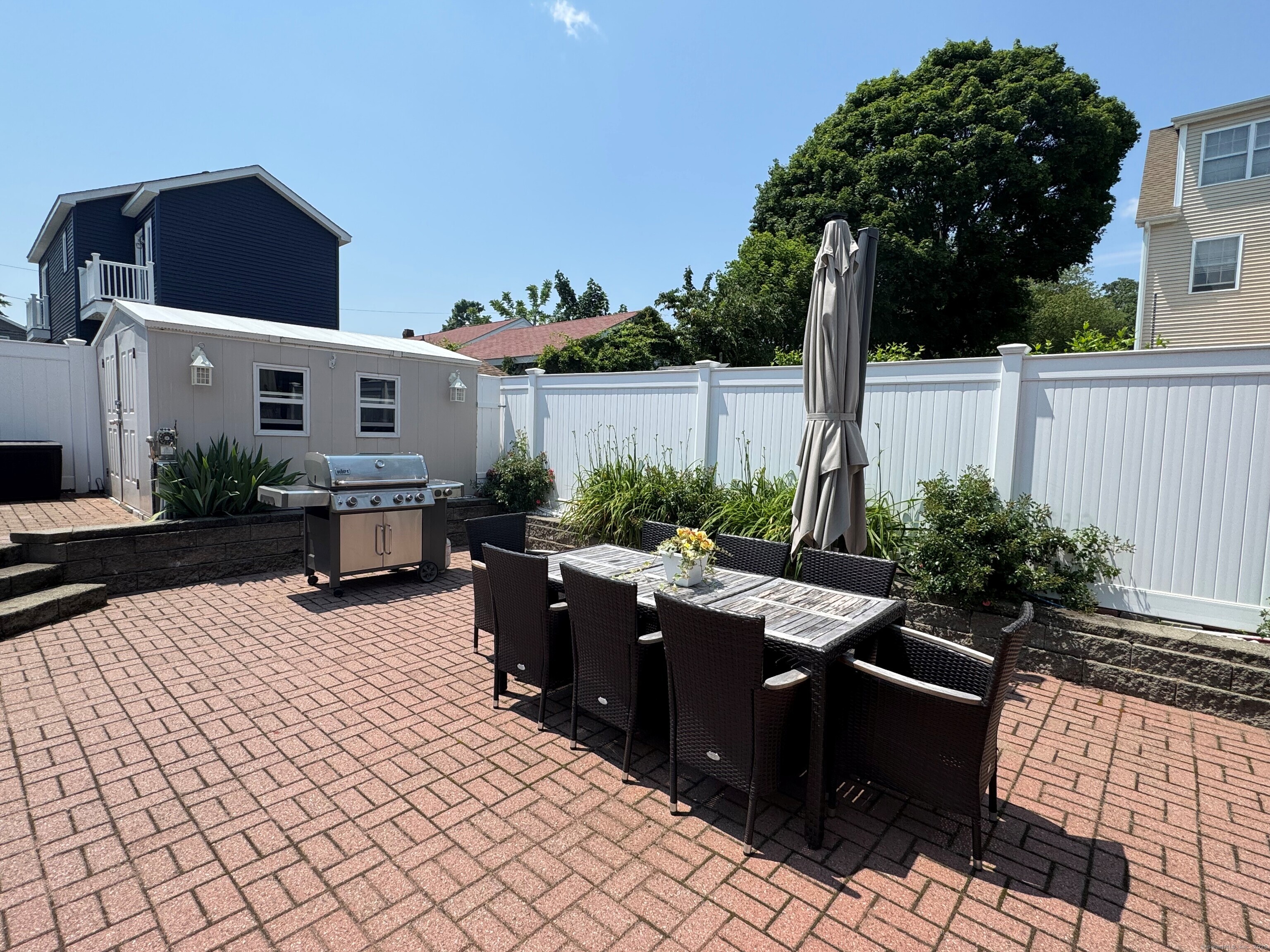 25 Milesfield Avenue