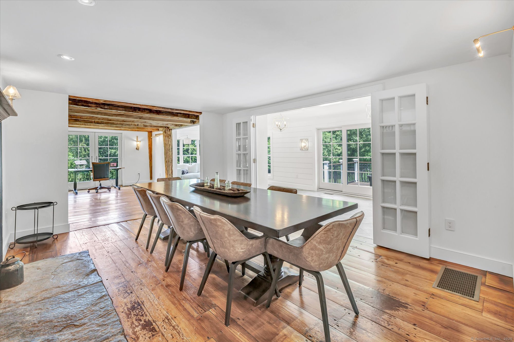 188 Wolf Neck Road