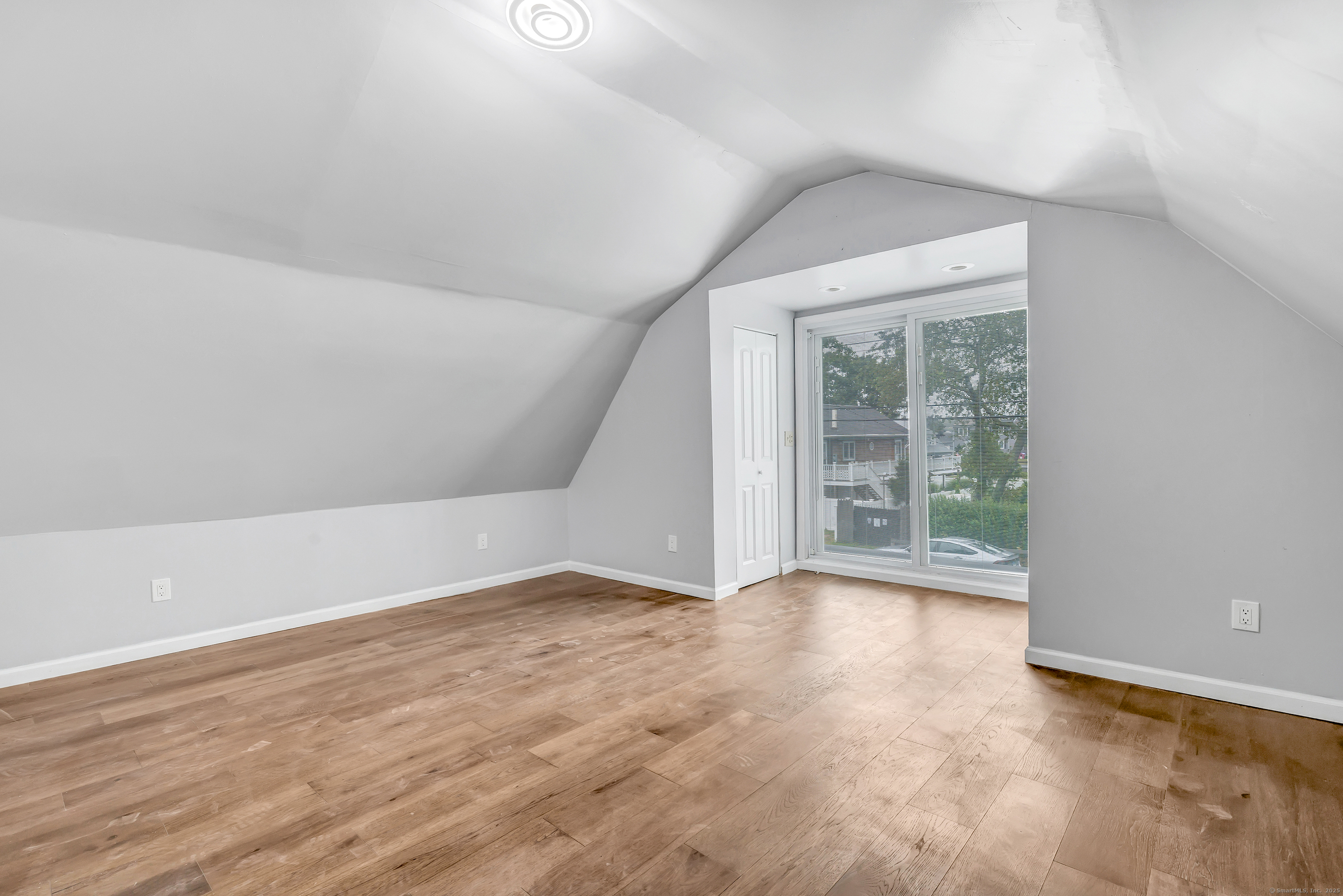 34 2nd Avenue