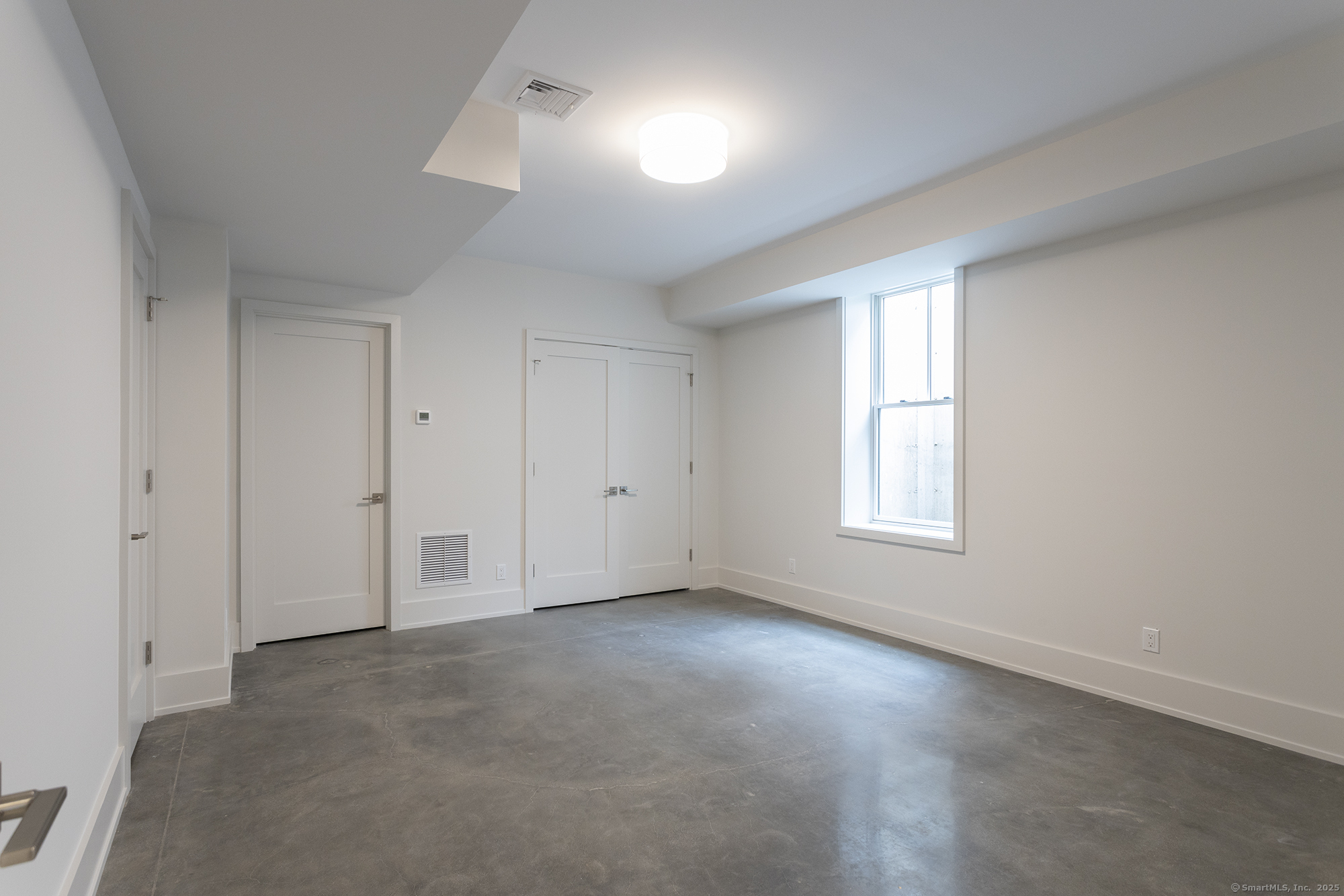8 Fillow Street