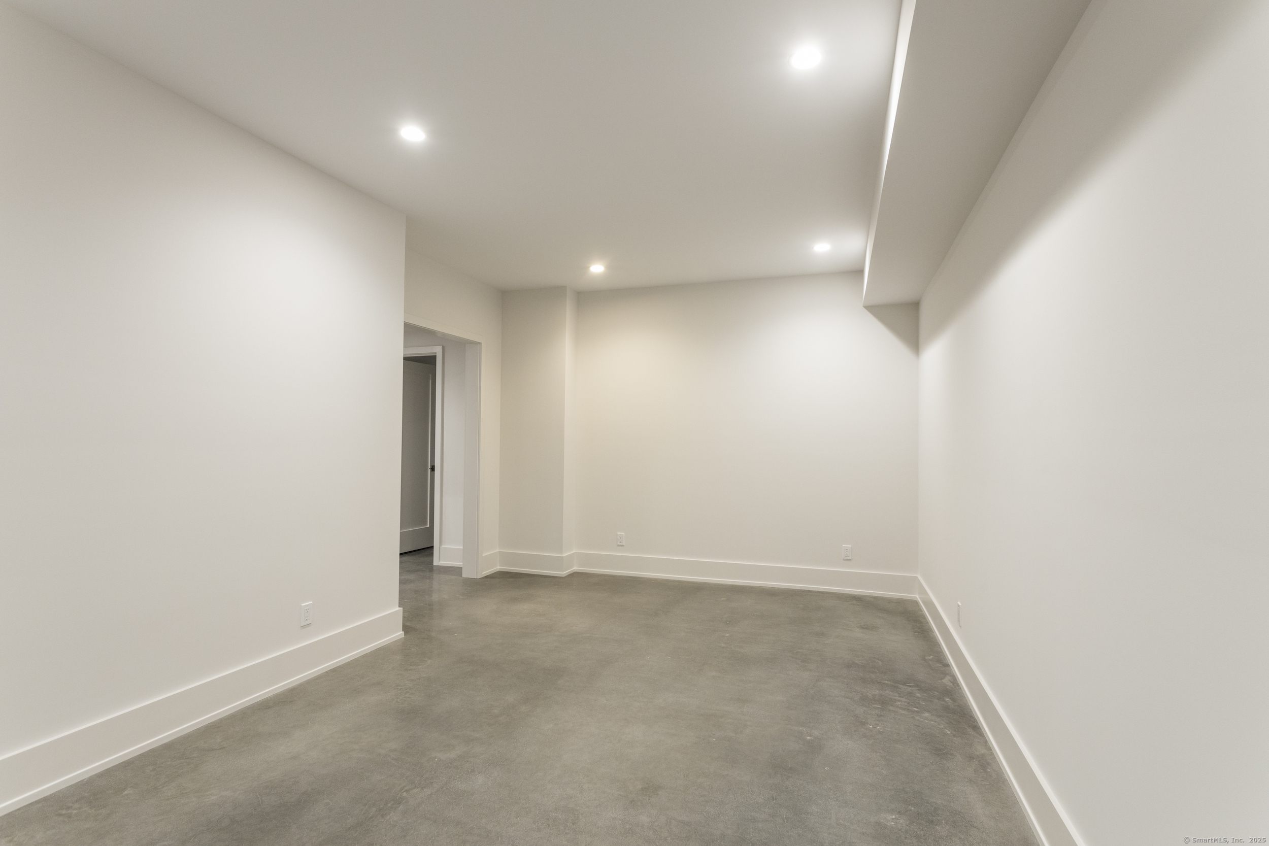 8 Fillow Street