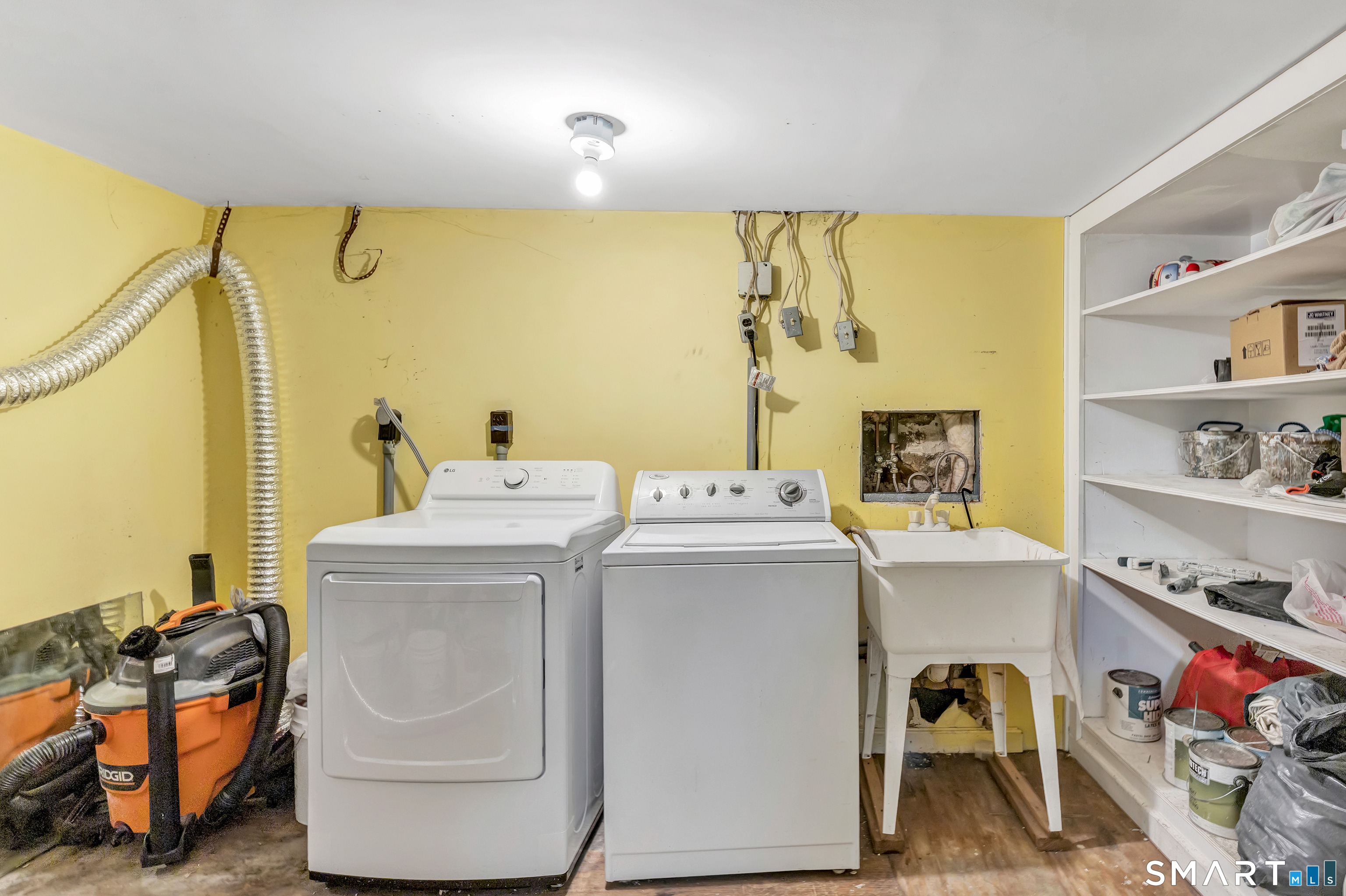 9 Quintard Avenue