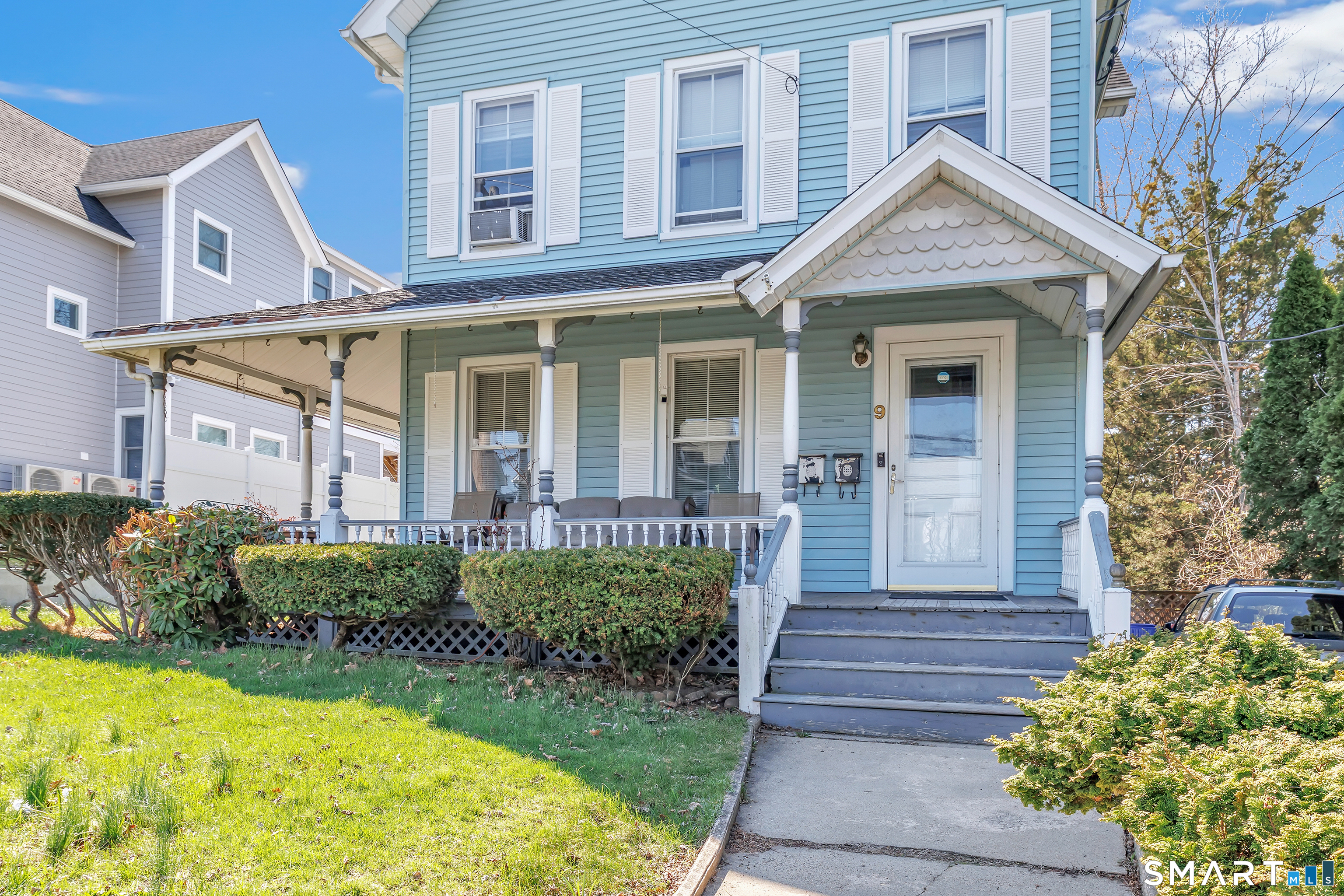 9 Quintard Avenue