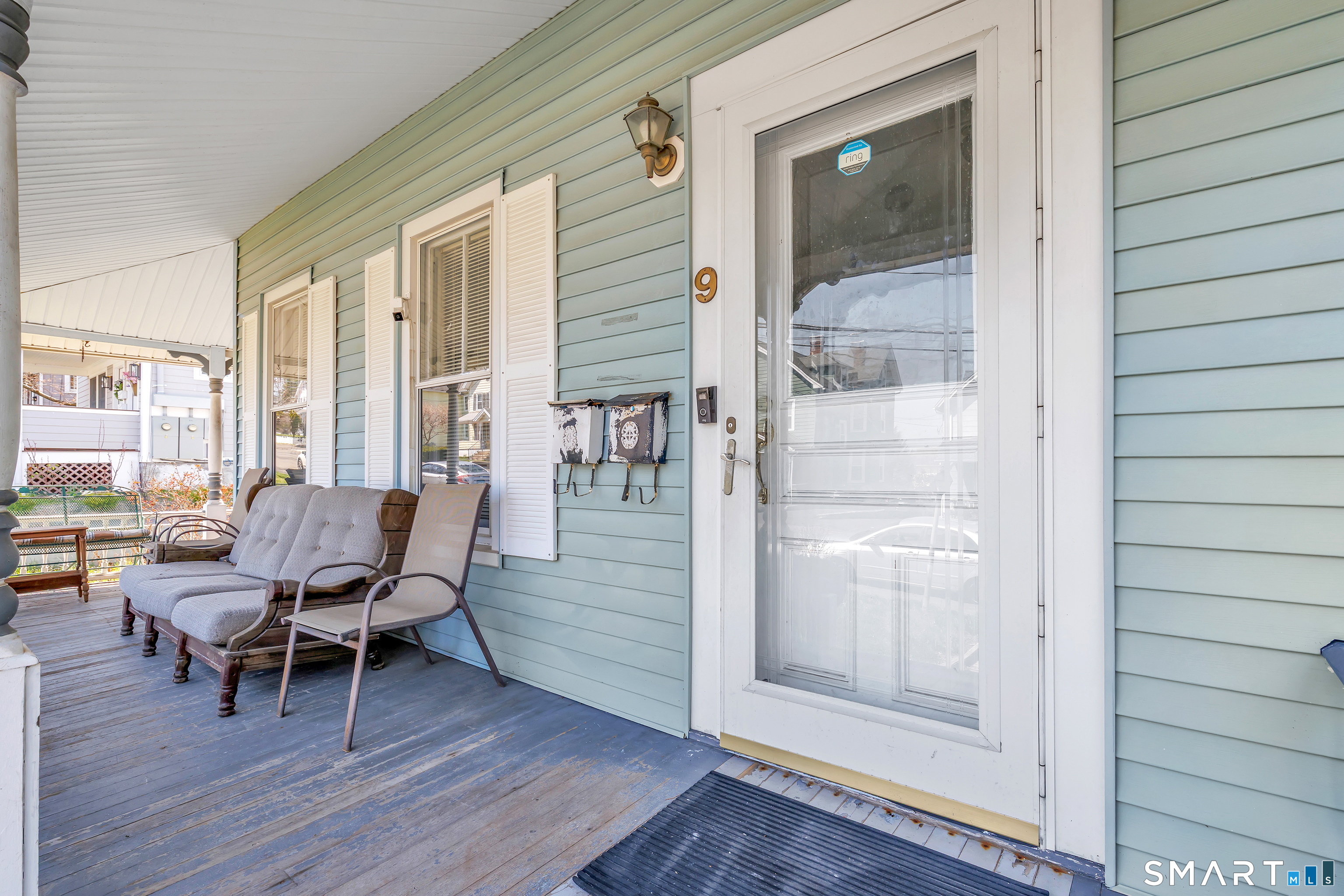9 Quintard Avenue
