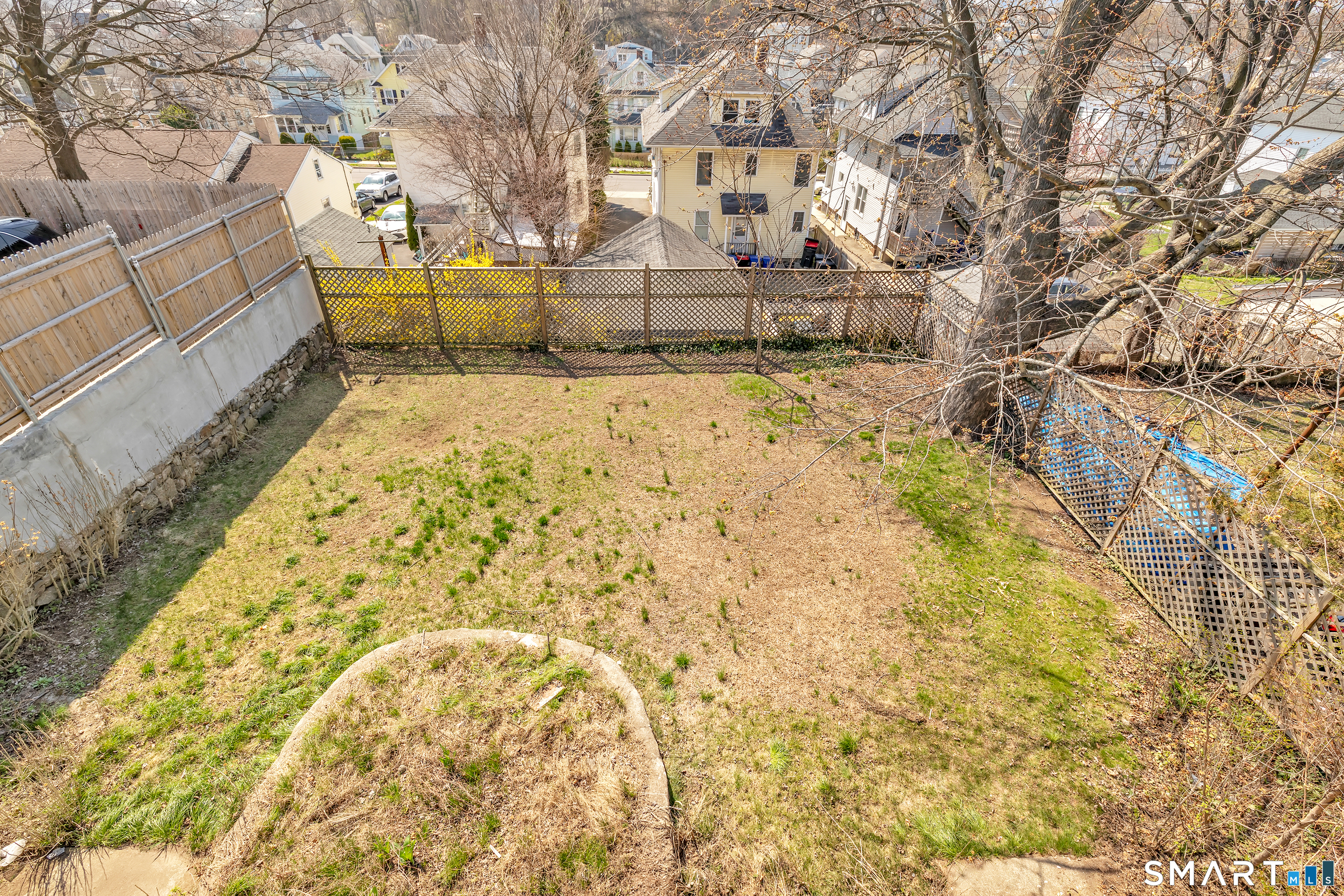 9 Quintard Avenue