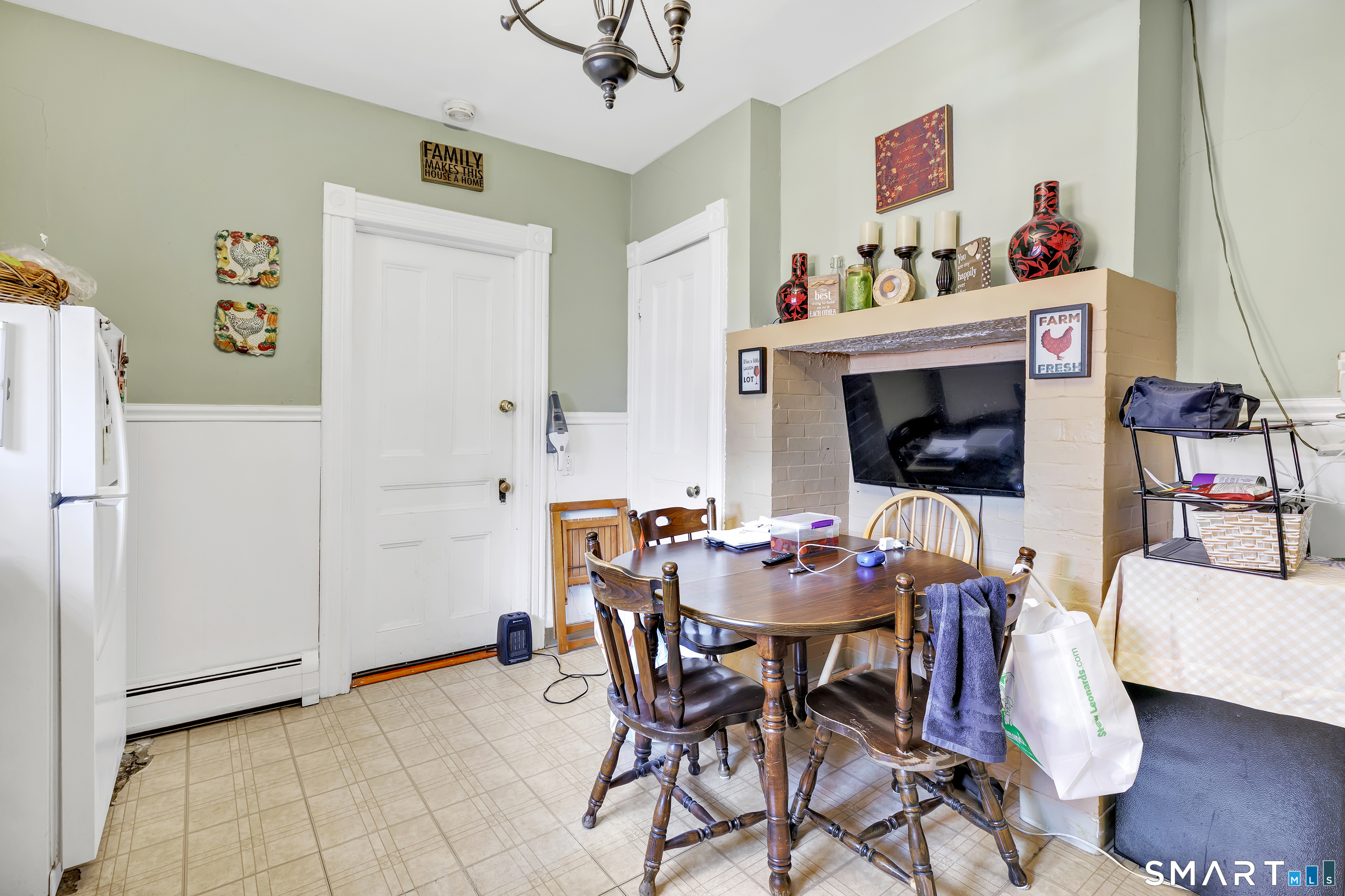 9 Quintard Avenue