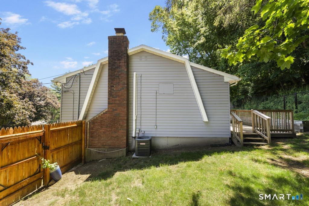 6 Snowapple Lane