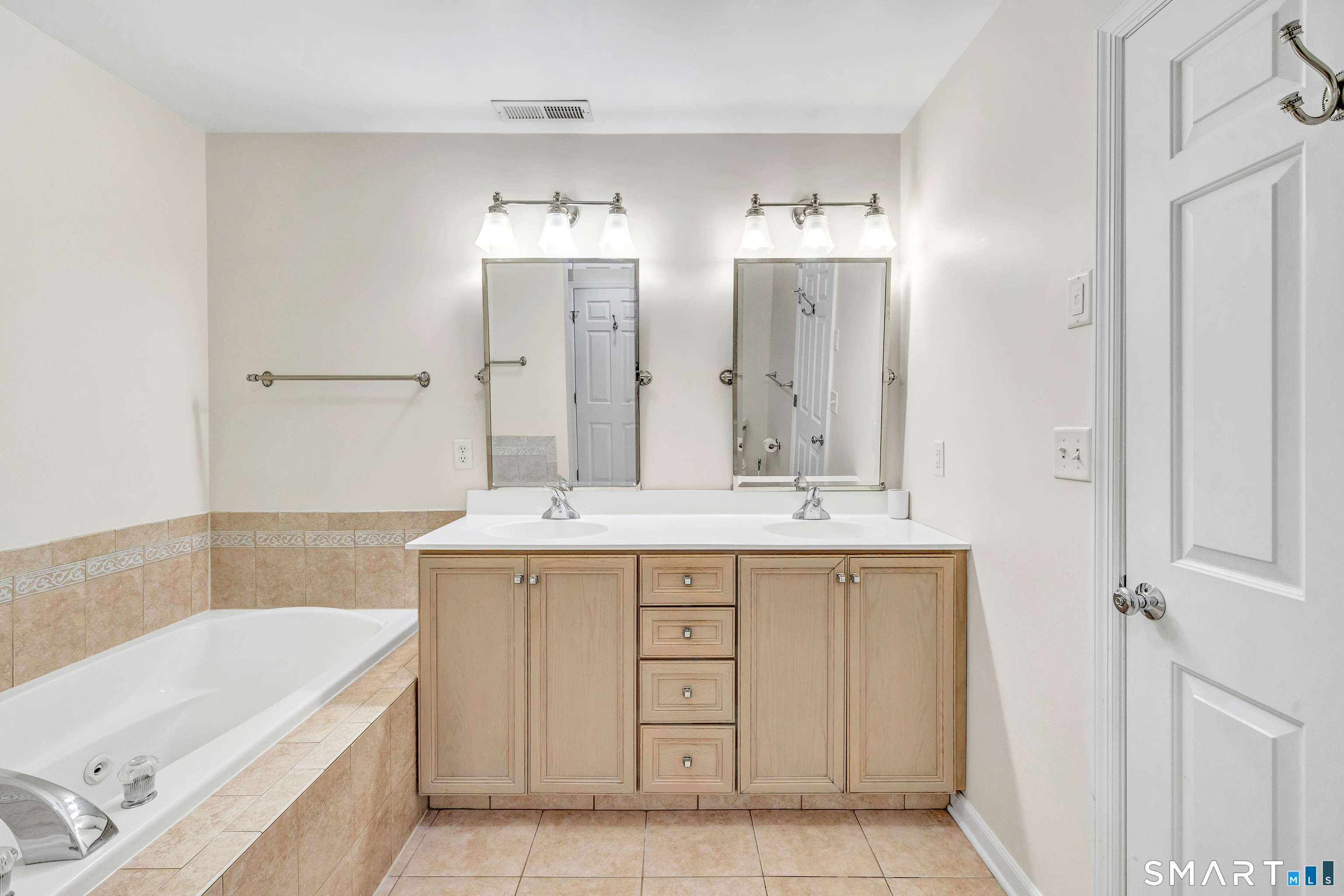 570 Danbury Road Unit: 23