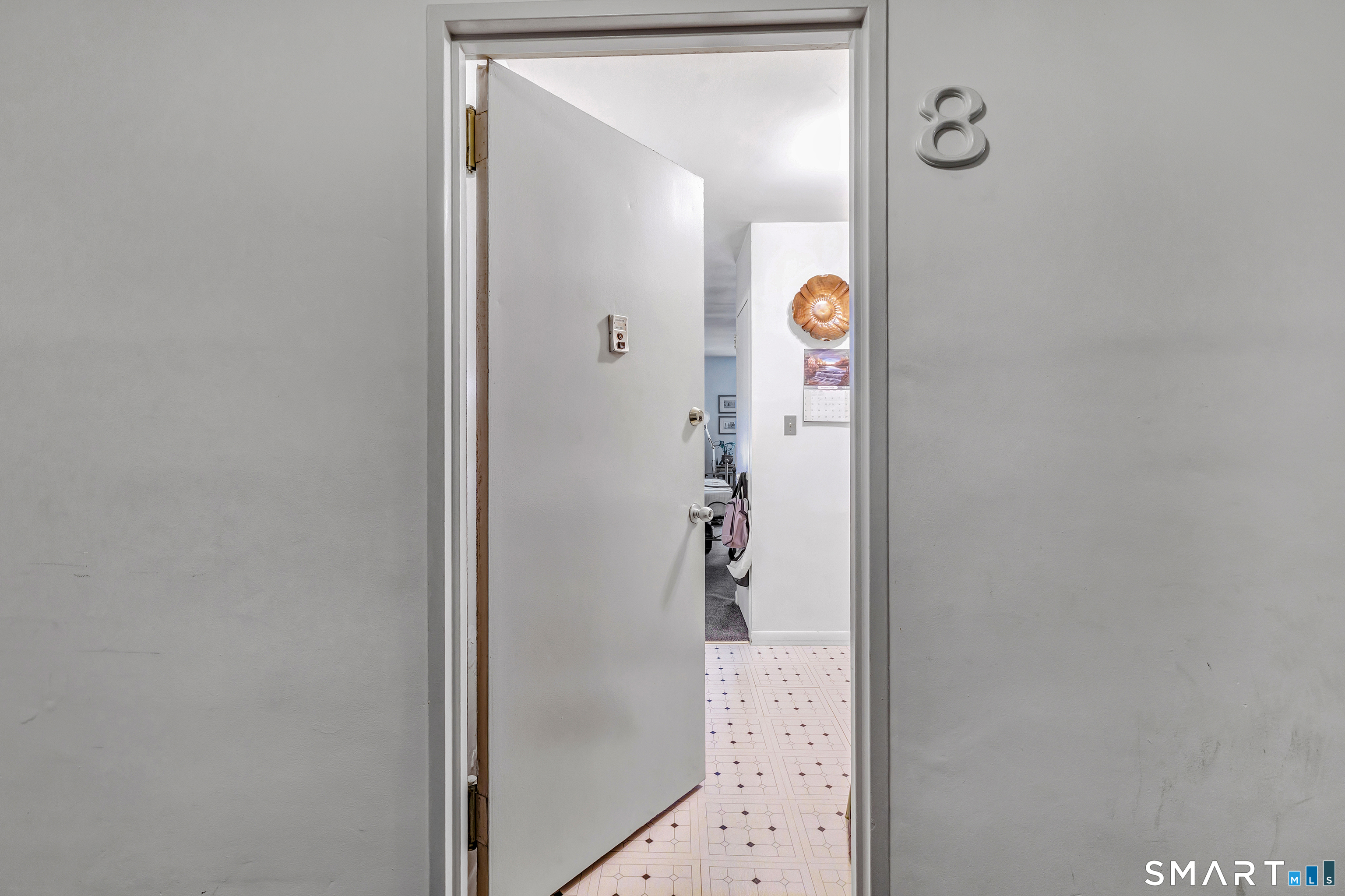 2370 North Avenue Unit: 8D