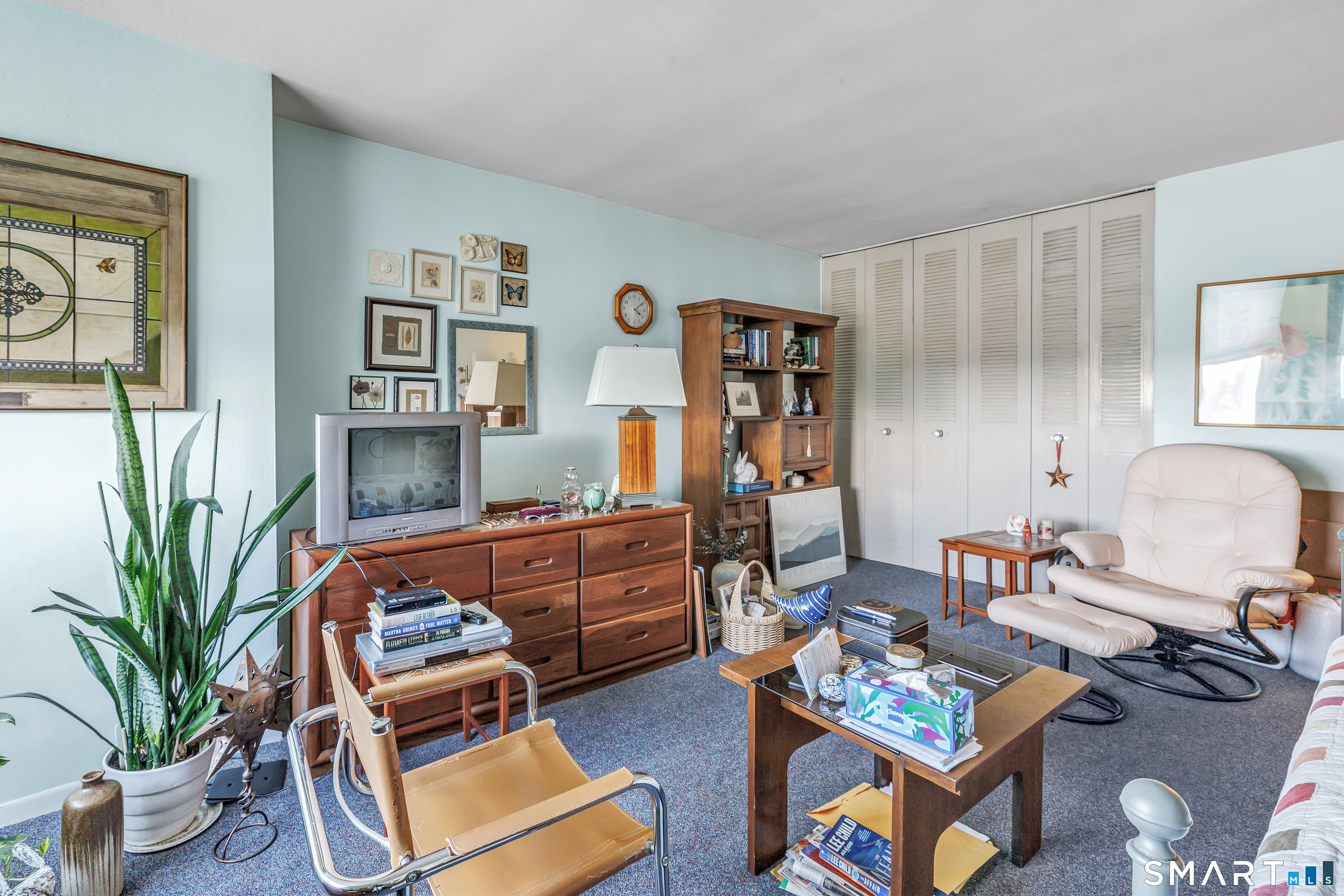 2370 North Avenue Unit: 8D