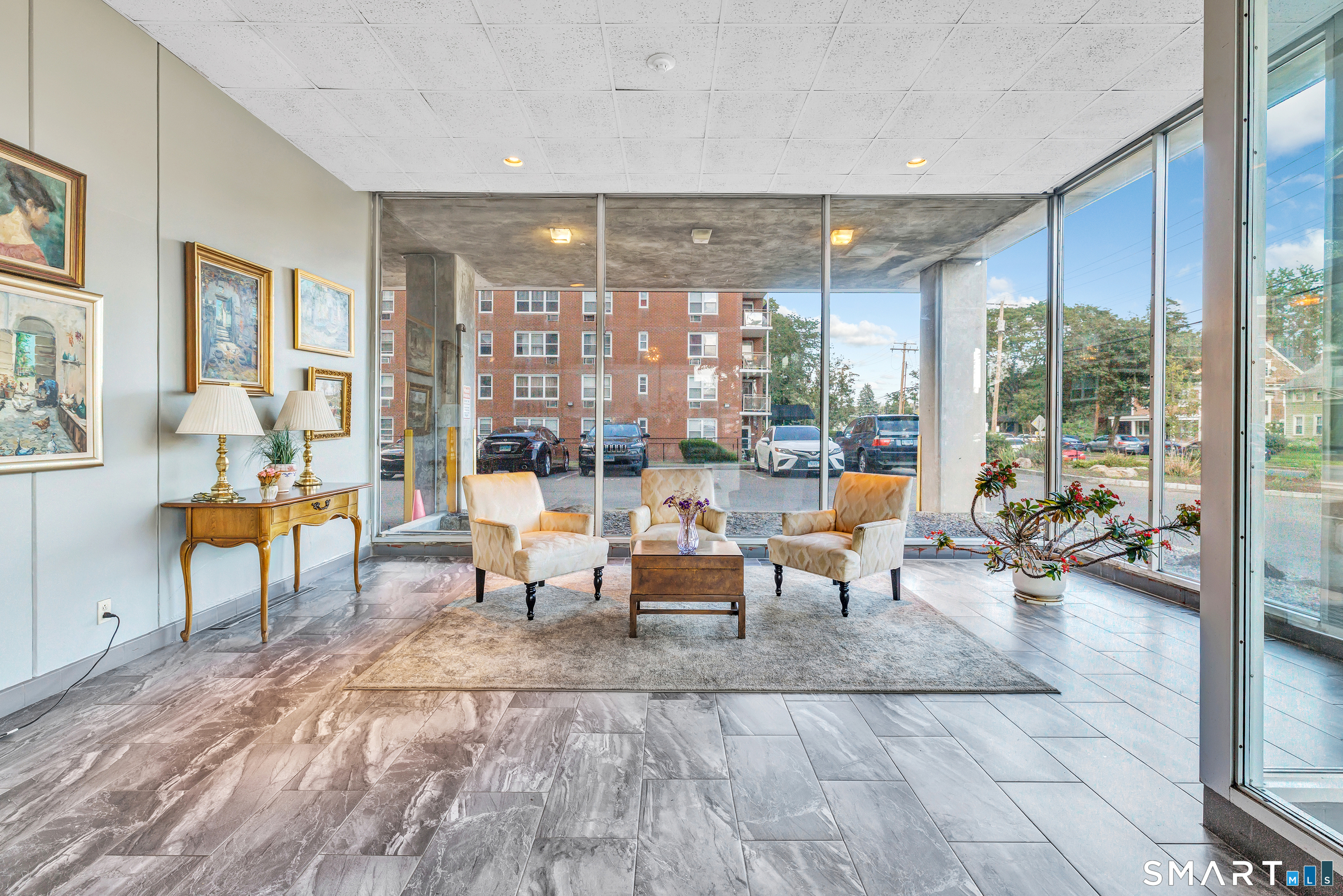 2370 North Avenue Unit: 8D