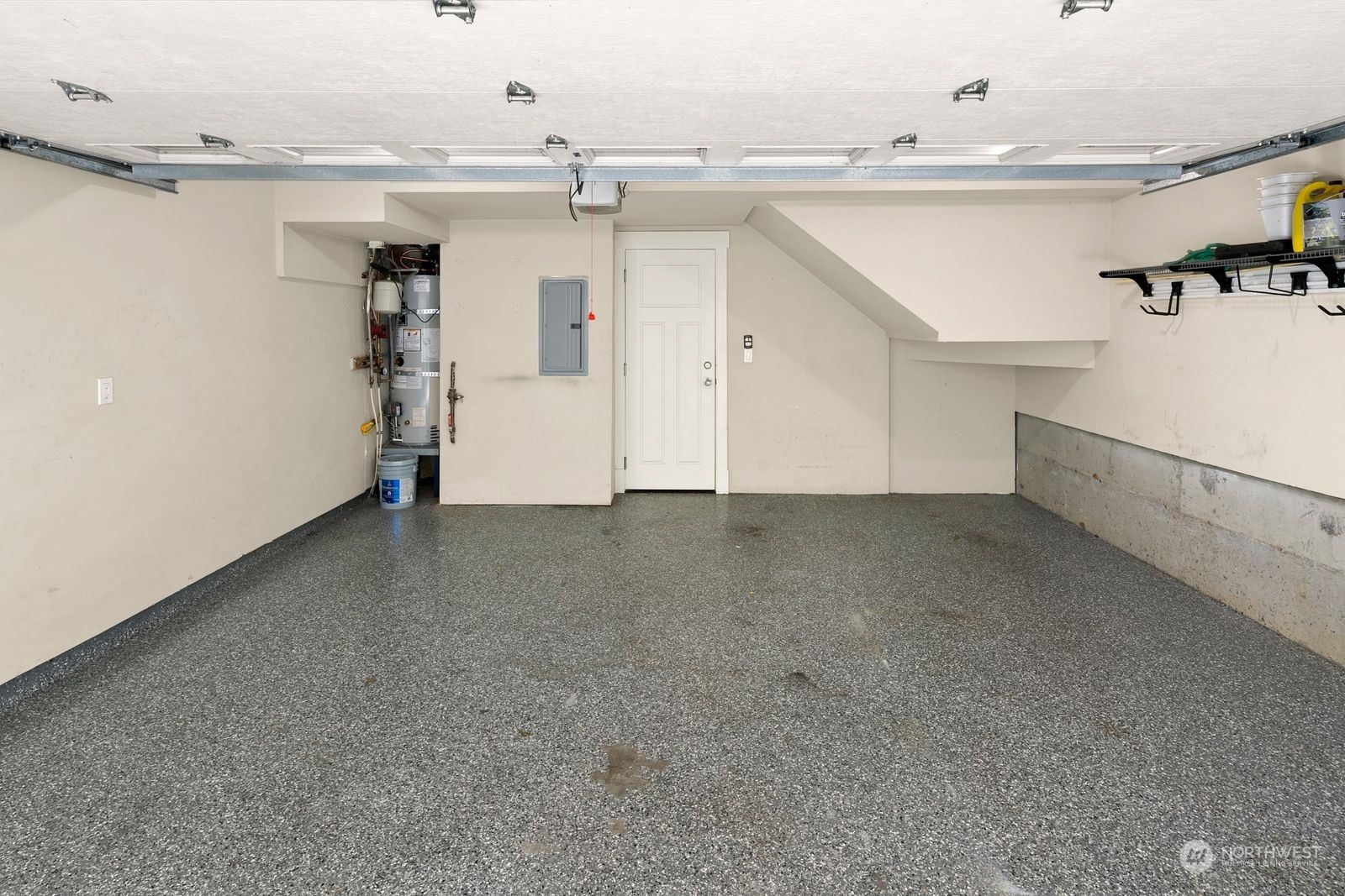 1106 Taylor Avenue N