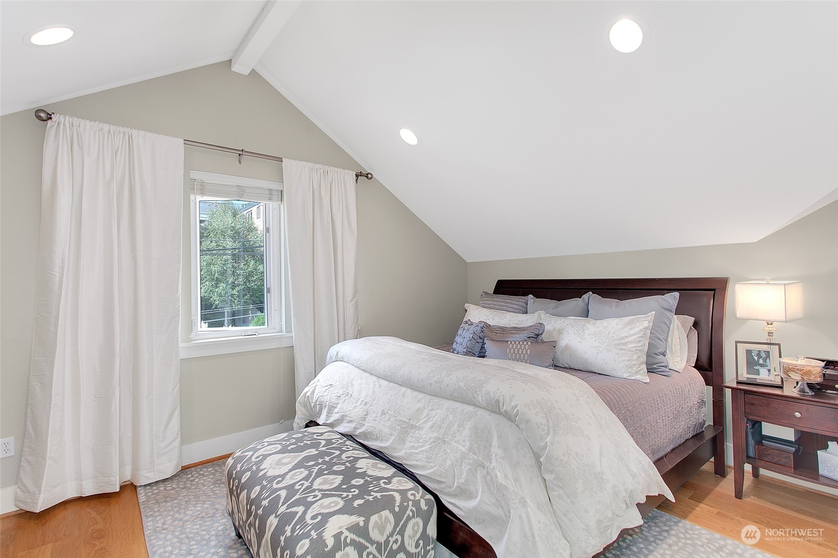 1106 Taylor Avenue N