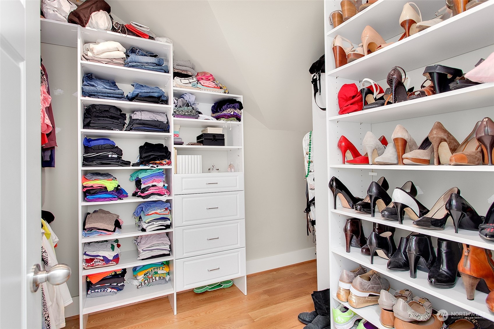 1106 Taylor Avenue N