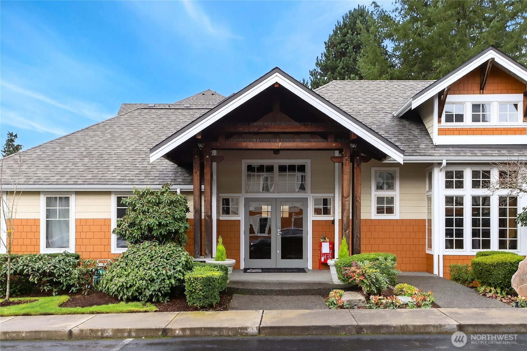 503 225th Lane NE Unit: F101