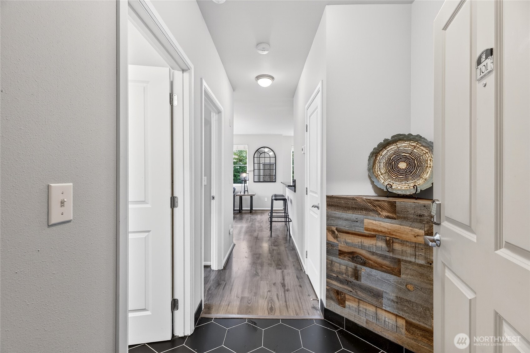 503 225th Lane NE Unit: F101