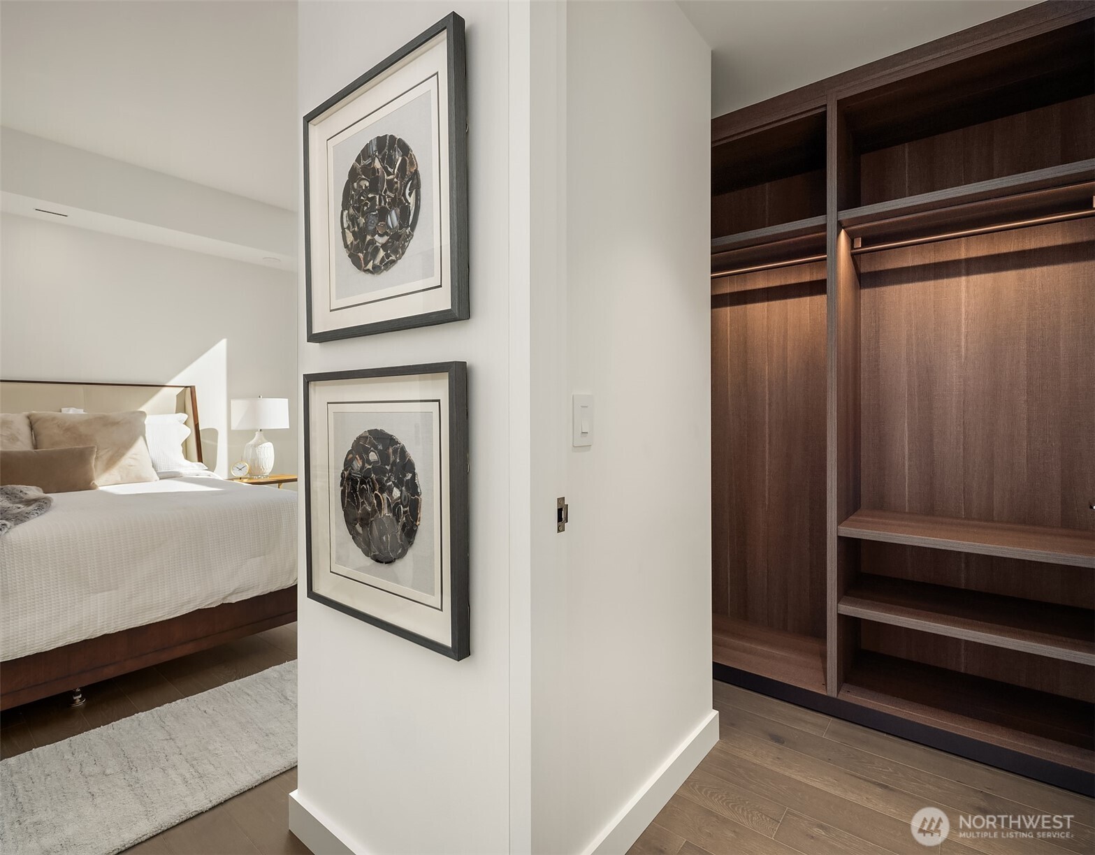 838 Avenue Square NE Unit: 1701