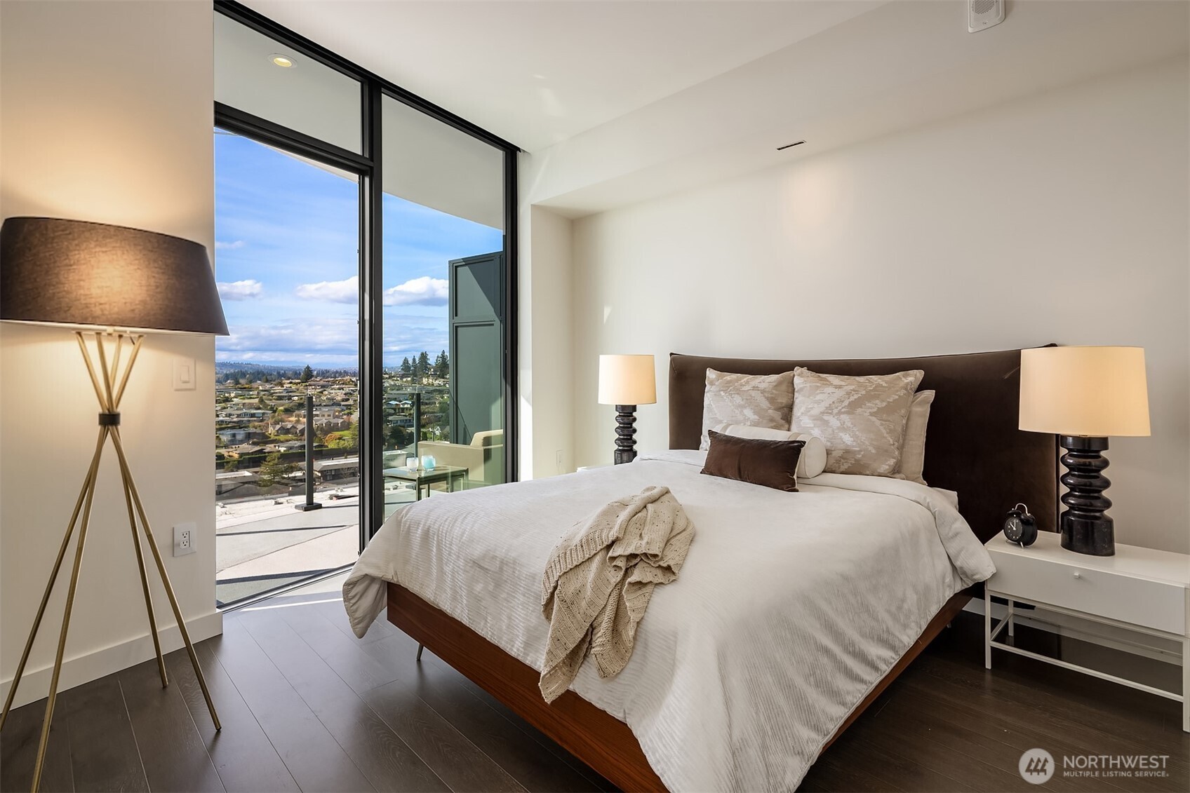 838 Avenue Square NE Unit: 1701