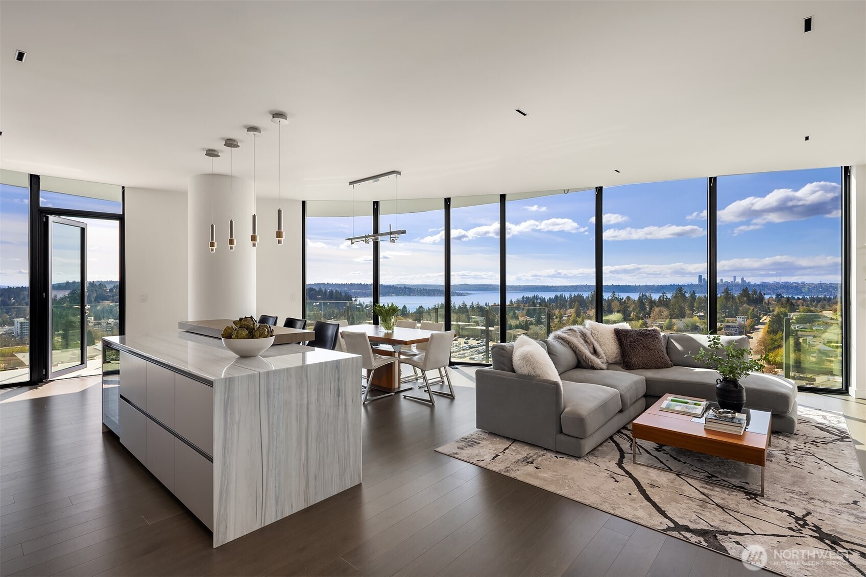 838 Avenue Square NE Unit: 1701