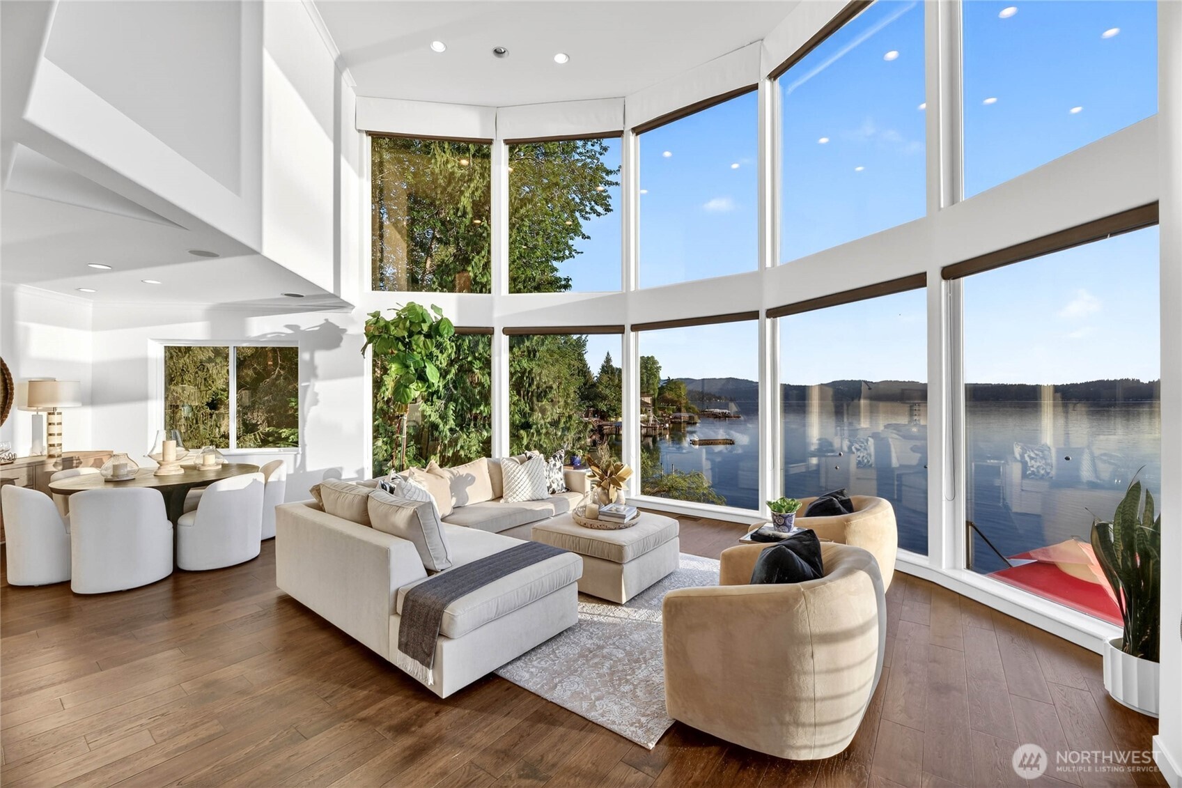 2007 E Lake Sammamish Parkway NE
