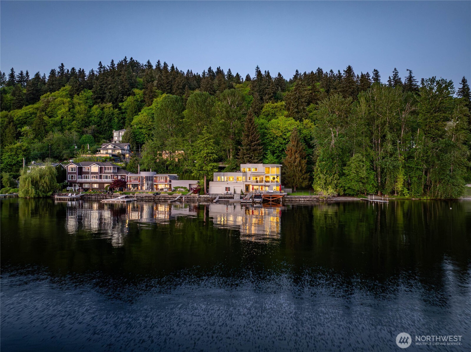 2007 E Lake Sammamish Parkway NE