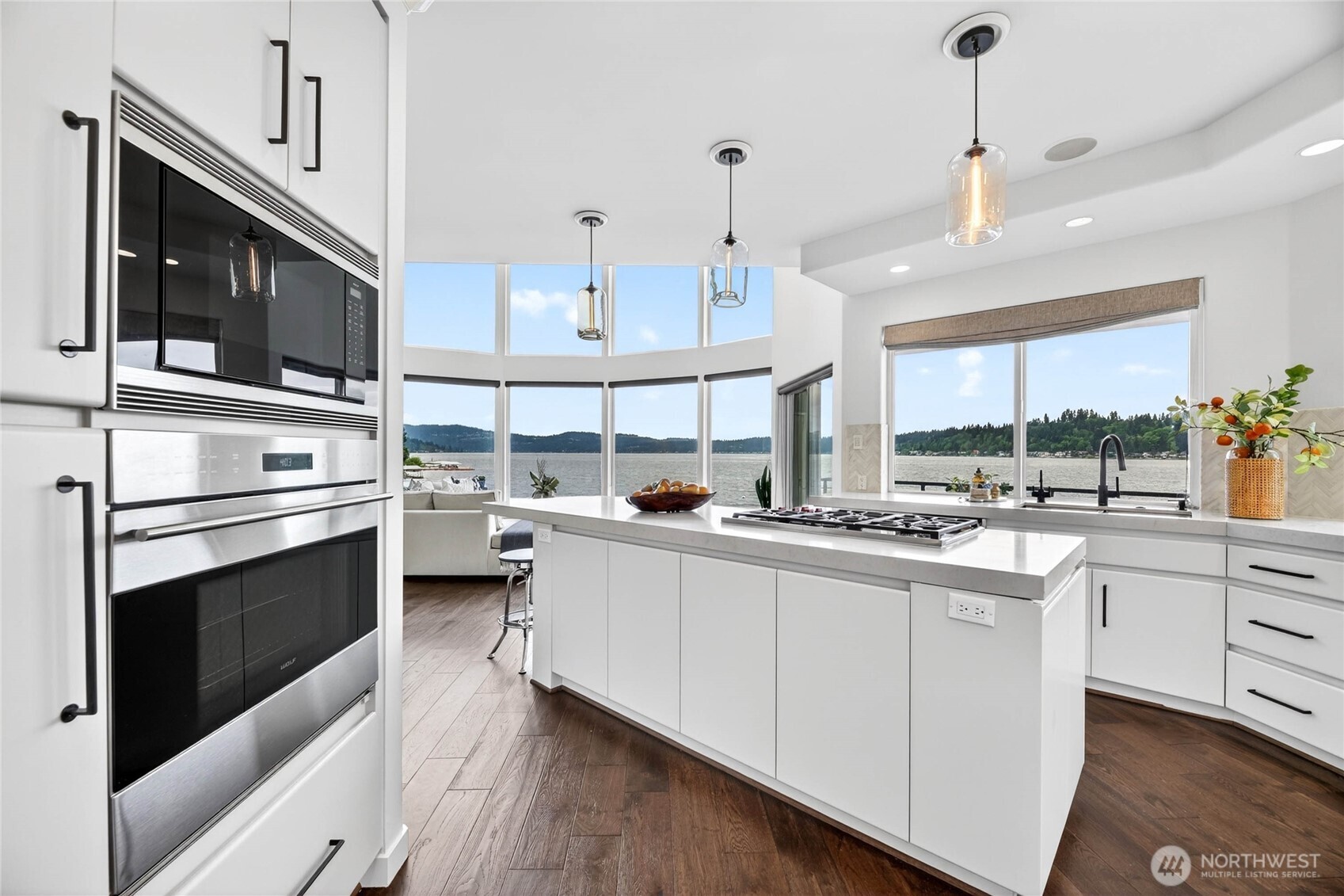 2007 E Lake Sammamish Parkway NE