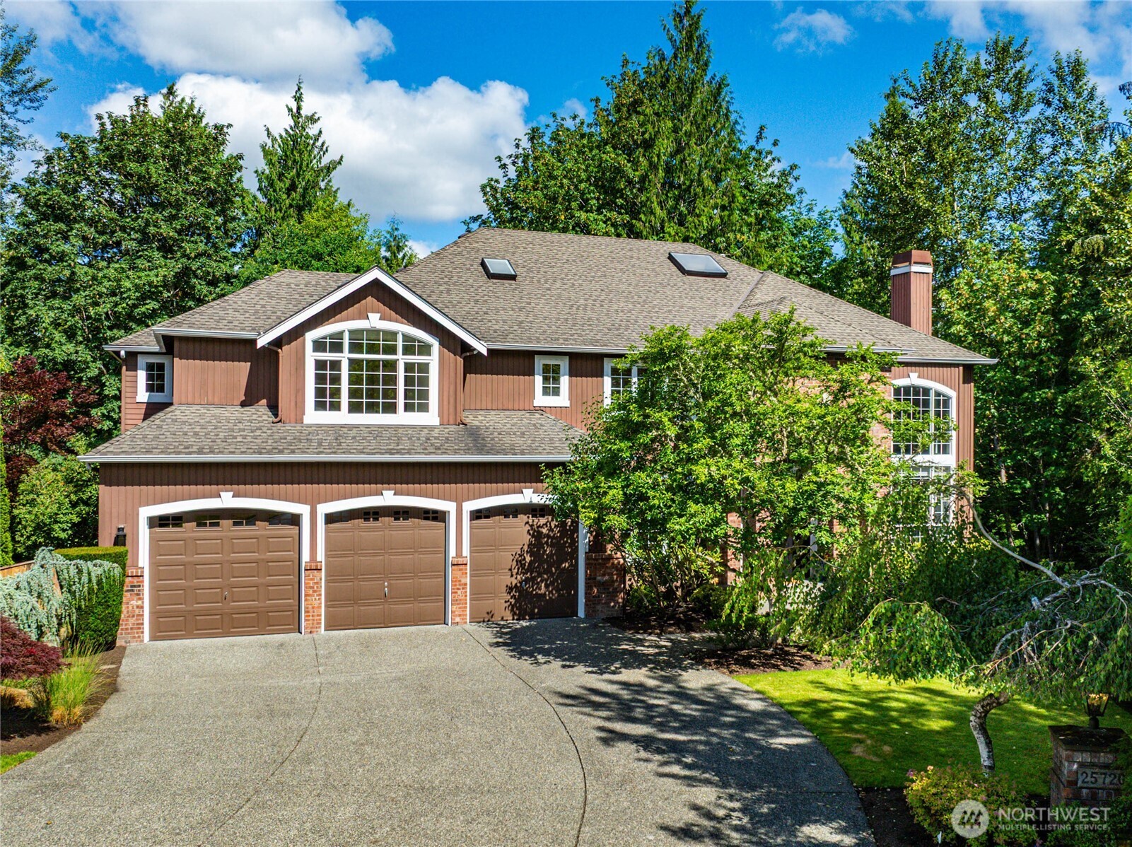 25720 NE 4th Place