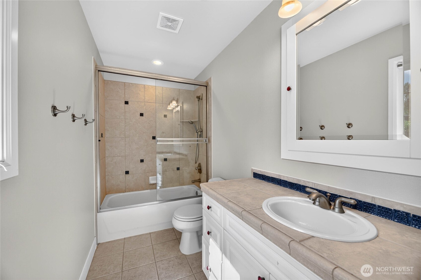 25720 NE 4th Place