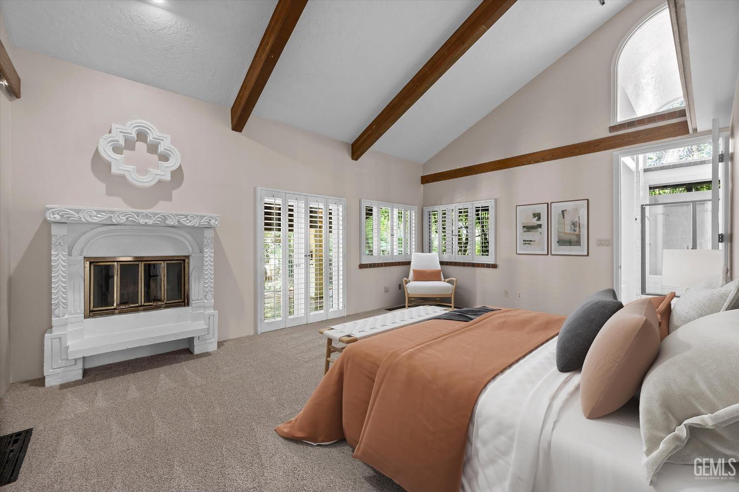 15301 Vista Grande Drive