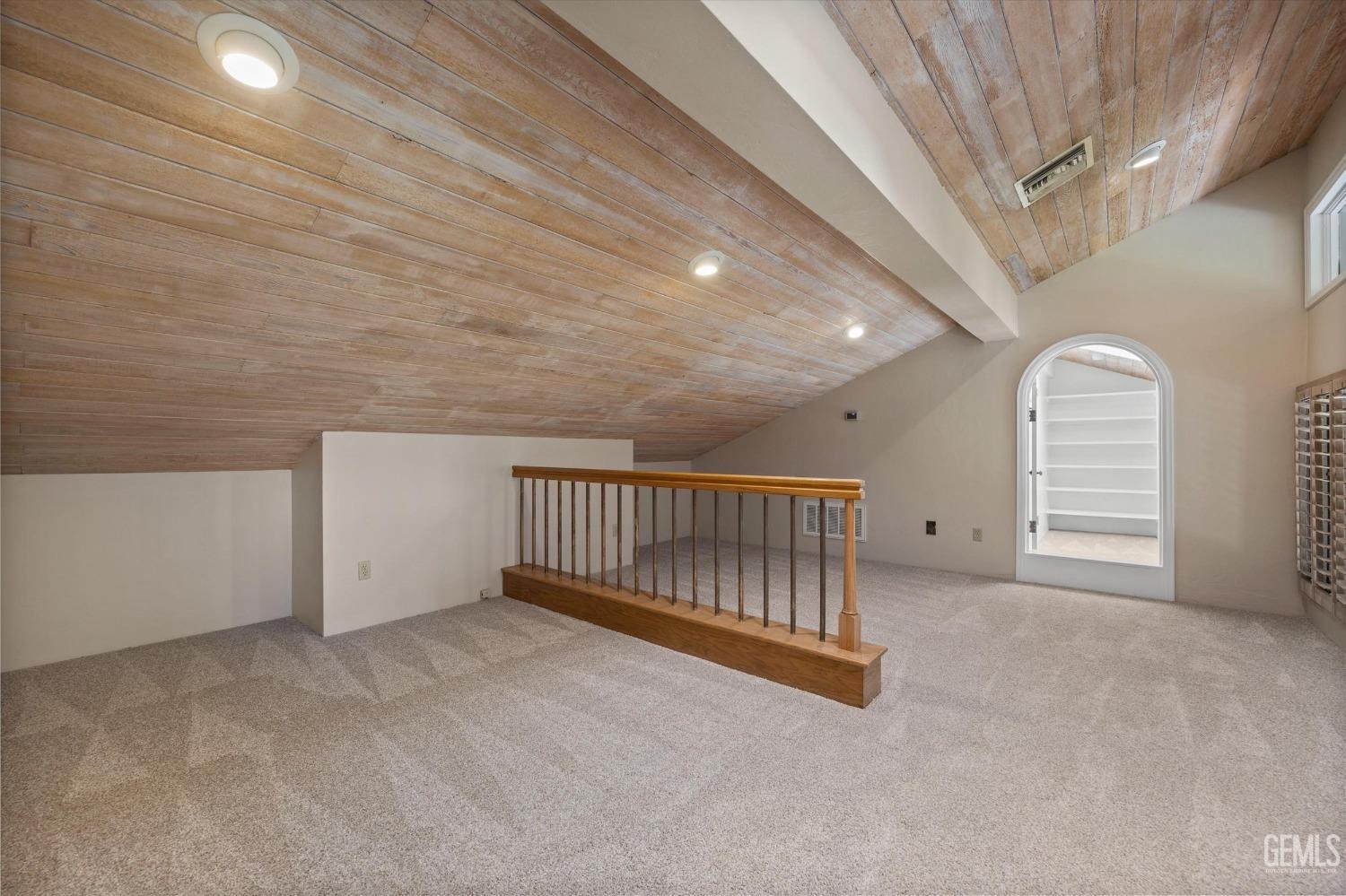 15301 Vista Grande Drive