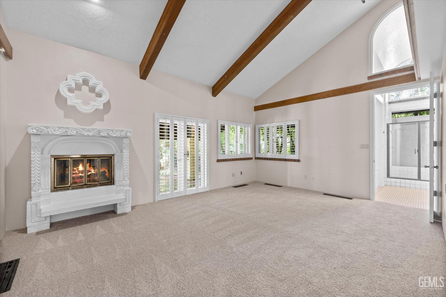 15301 Vista Grande Drive