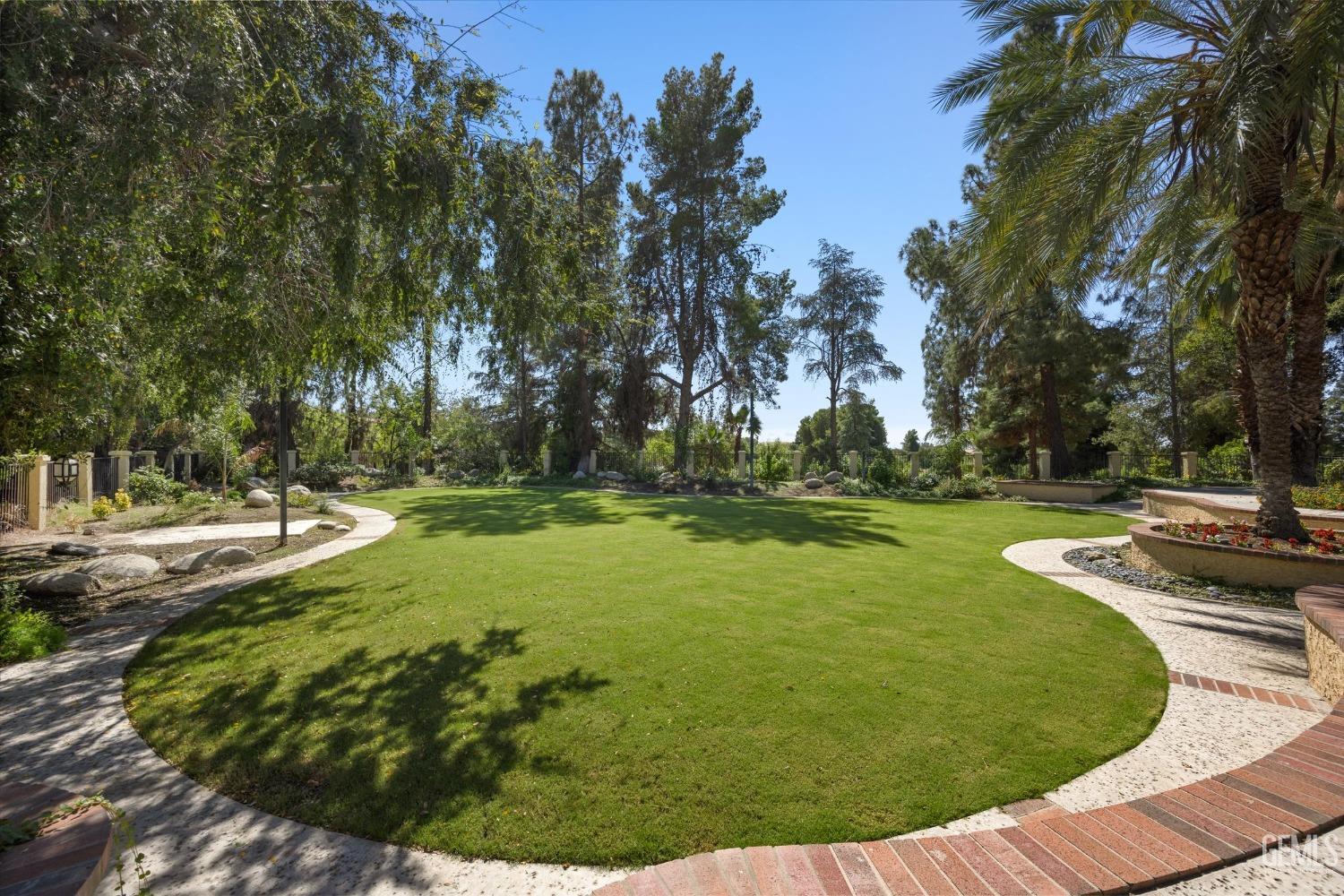 15301 Vista Grande Drive