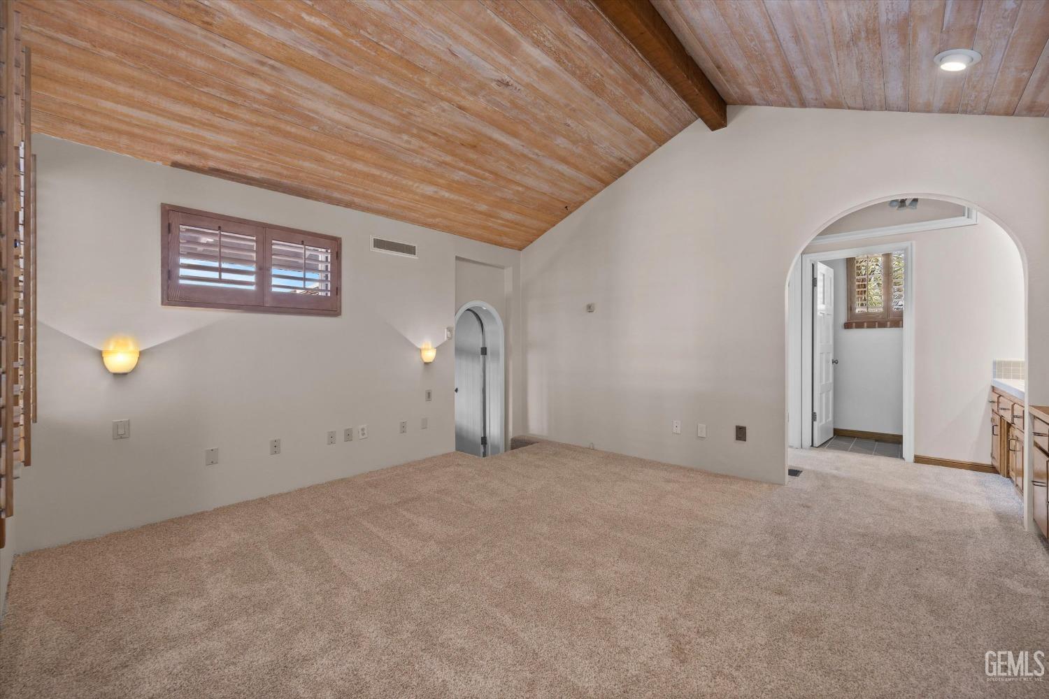 15301 Vista Grande Drive