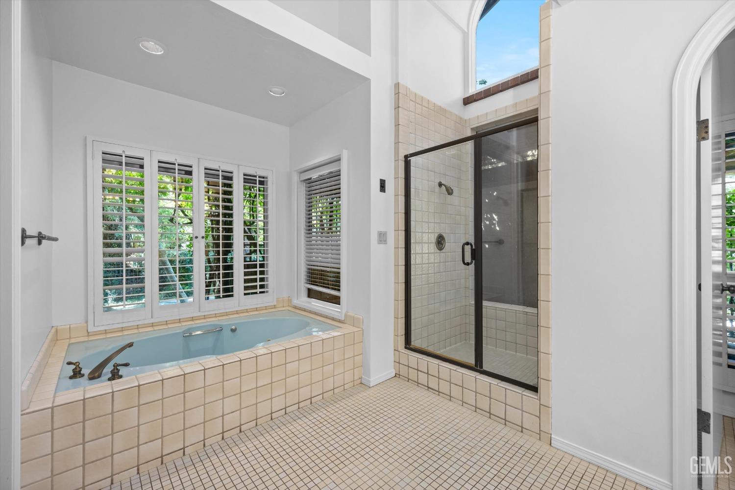 15301 Vista Grande Drive