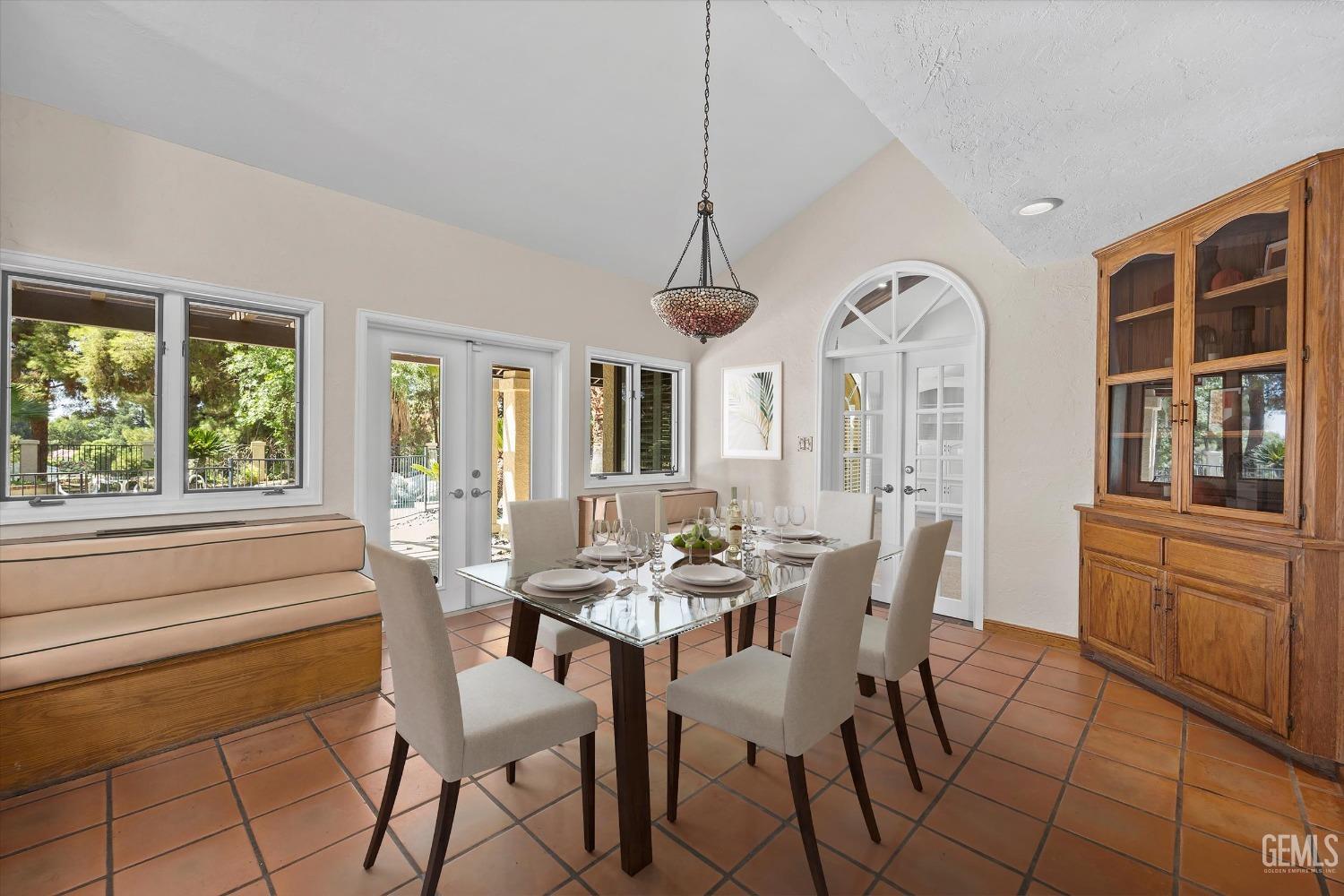 15301 Vista Grande Drive