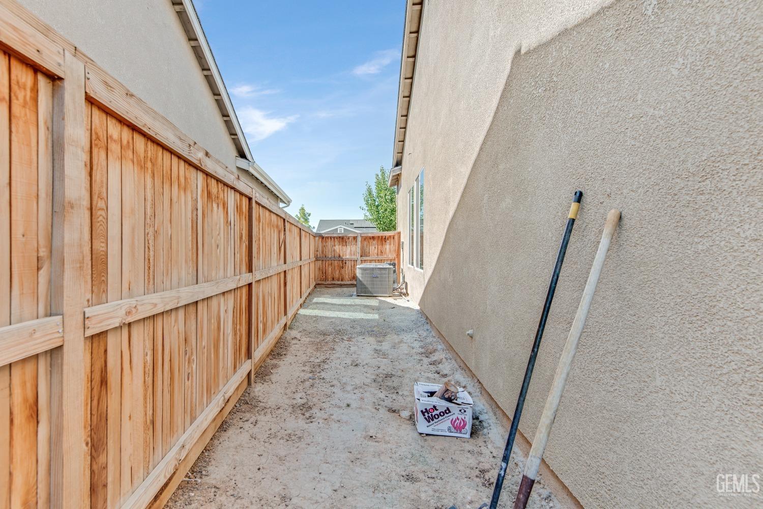 9429 Parkwood Manor Drive