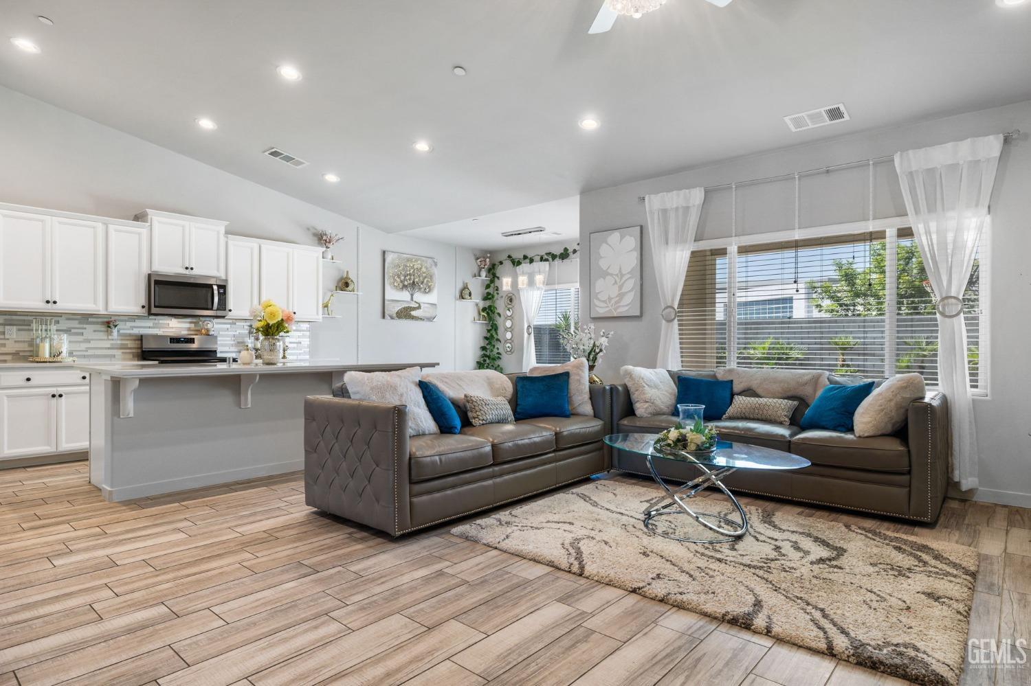 9803 Pocohontas Lane