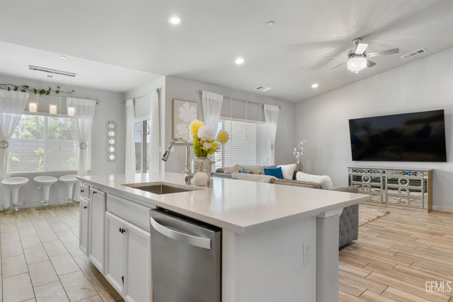 9803 Pocohontas Lane