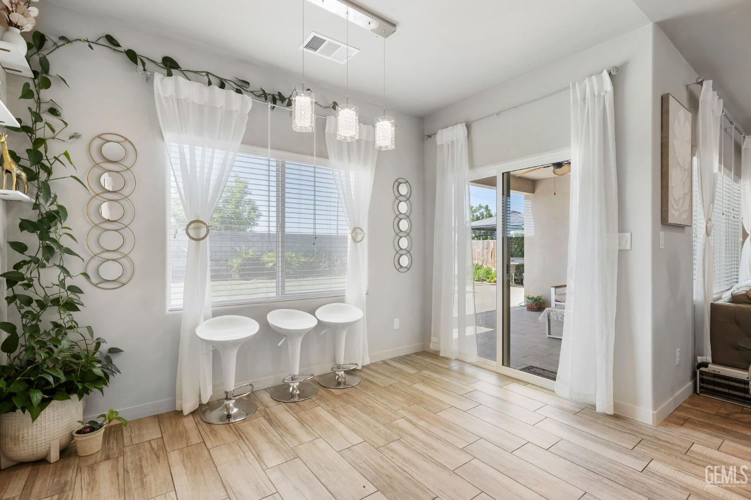 9803 Pocohontas Lane
